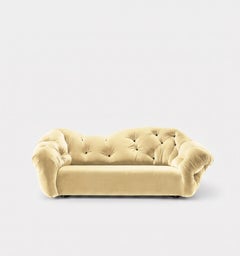 Sofá lounge italiano de lujo en terciopelo - Gaetano Pesce para Meritalia, modelo Nubola en color crema
