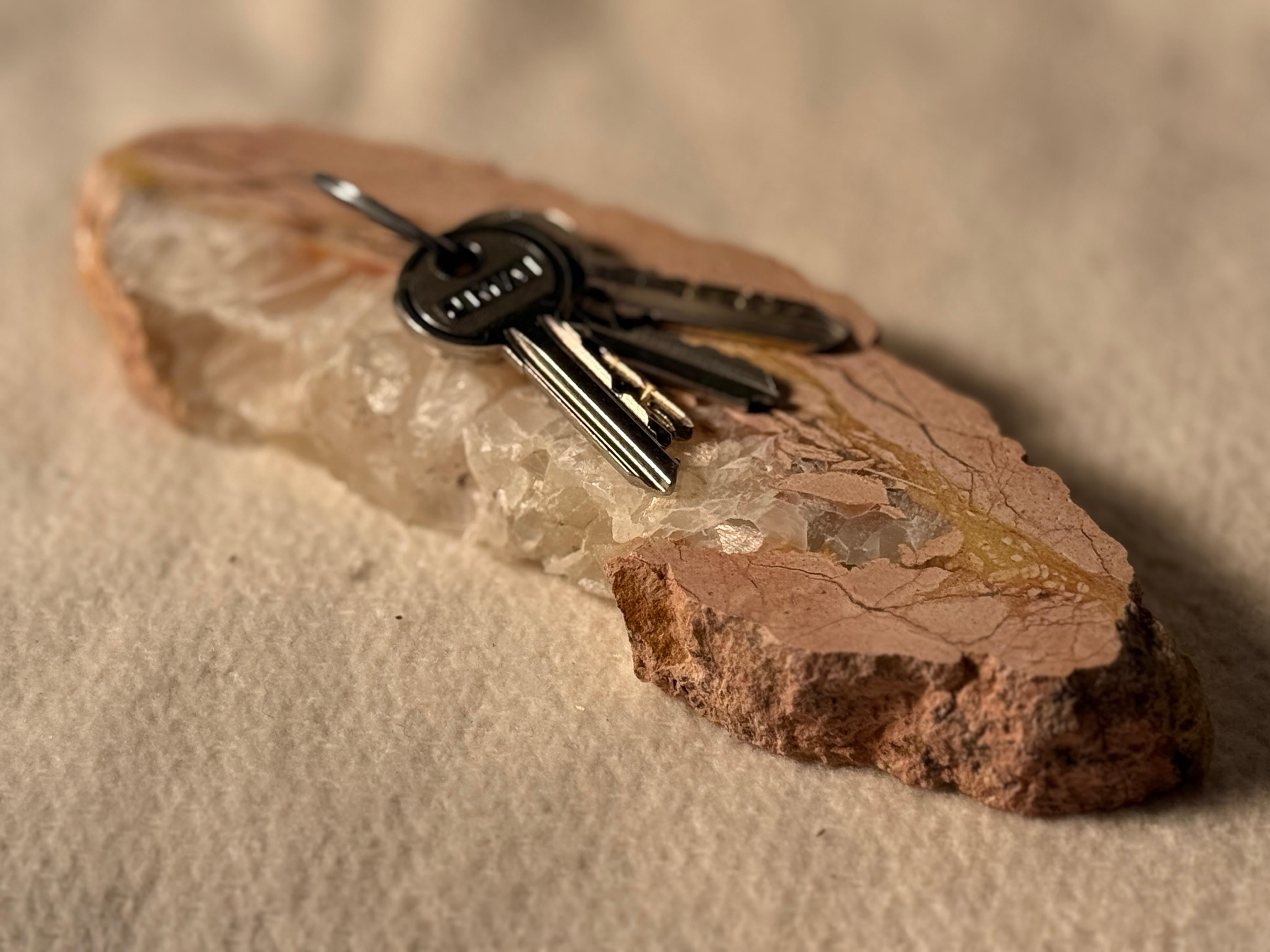 Luxus-Schmuck TRAY Weißer Quarz & Stone Edge Einzigartiges Unikat Design im Angebot 10