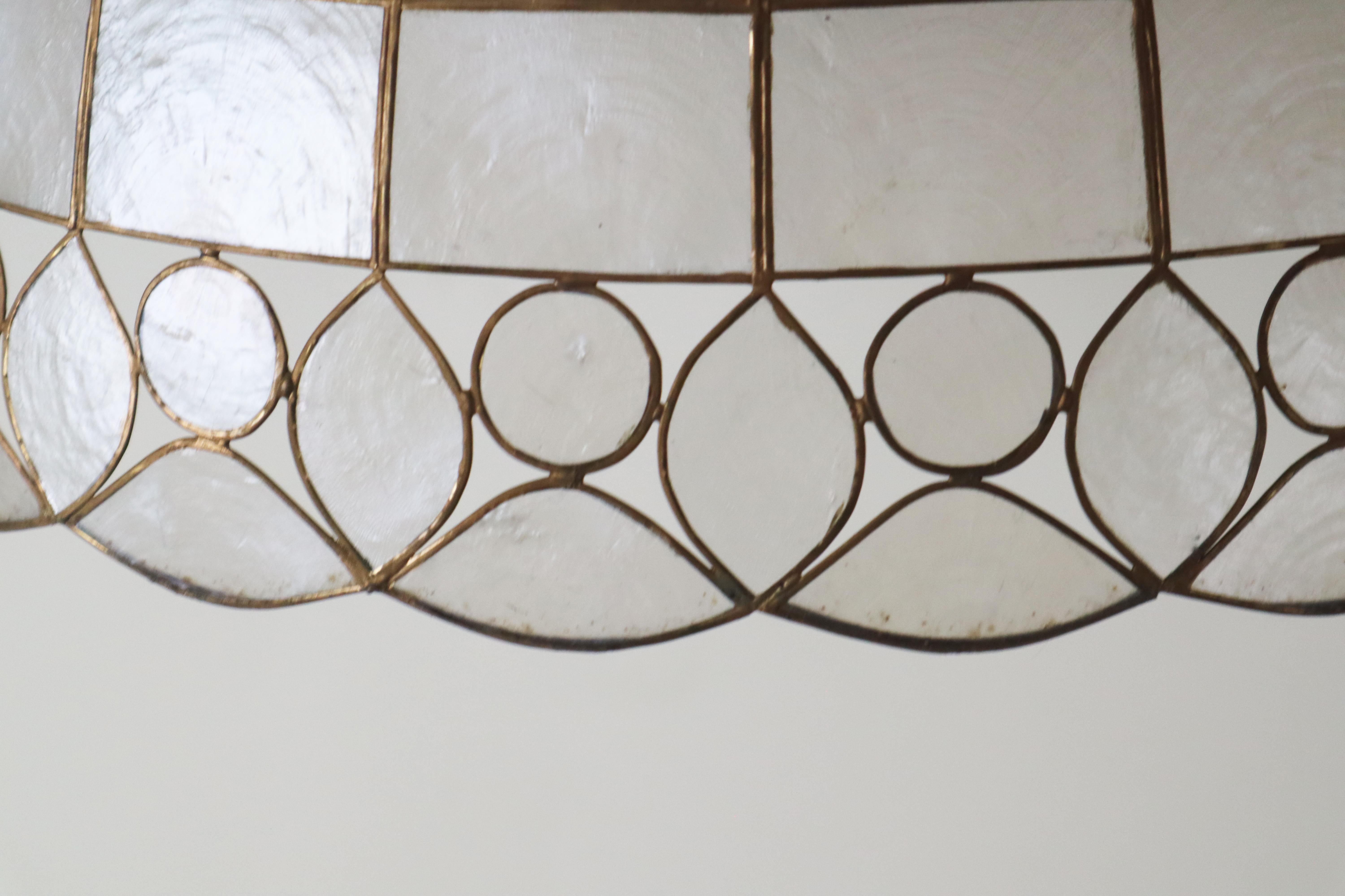 Luxuriöse große Capiz Shell Pendelleuchte, schönes handgefertigtes Stück aus den 1970er Jahren im Angebot 4