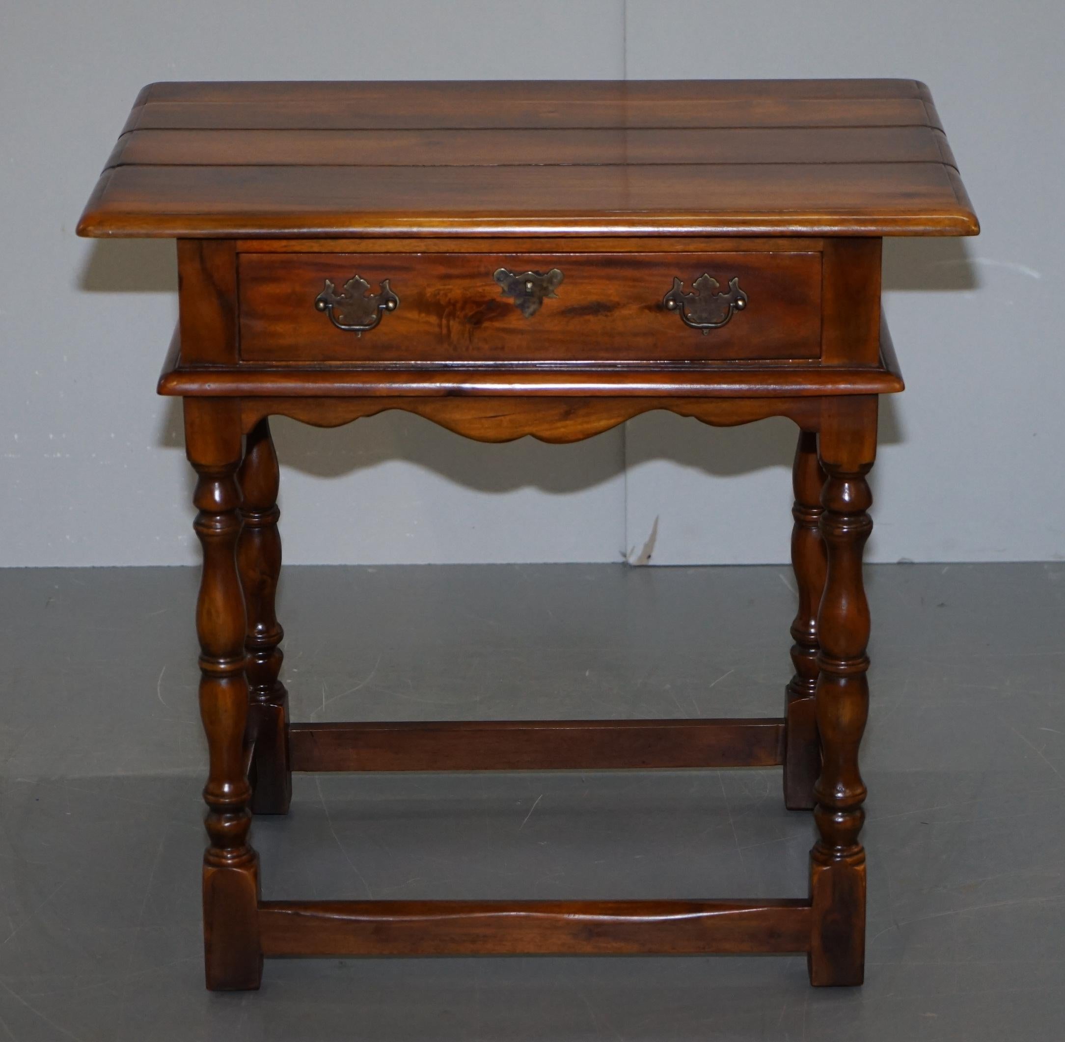 We are delighted to offer for sale this lovely substantial Theodore Alexander side table with single drawer

A very good looking and well made piece, the frame is totally solid and it has a very grand important look and feel to it

We have