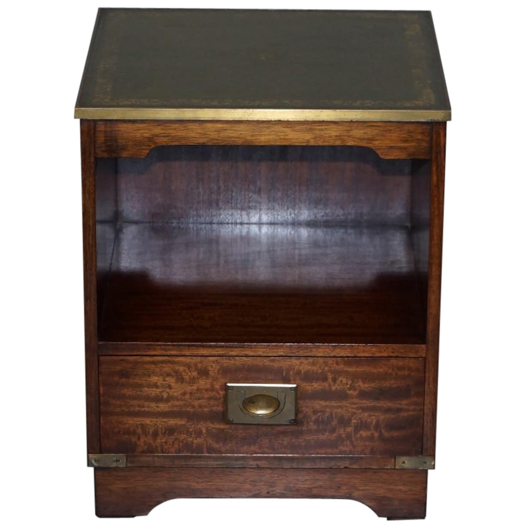 We are delighted to offer for sale this luxury Vintage flamed mahogany, gold leaf embossed green leather top with brass trim Military Campaign bedside lamp or wine table drawers 

This is a very luxurious piece, the frame is solid flamed mahogany