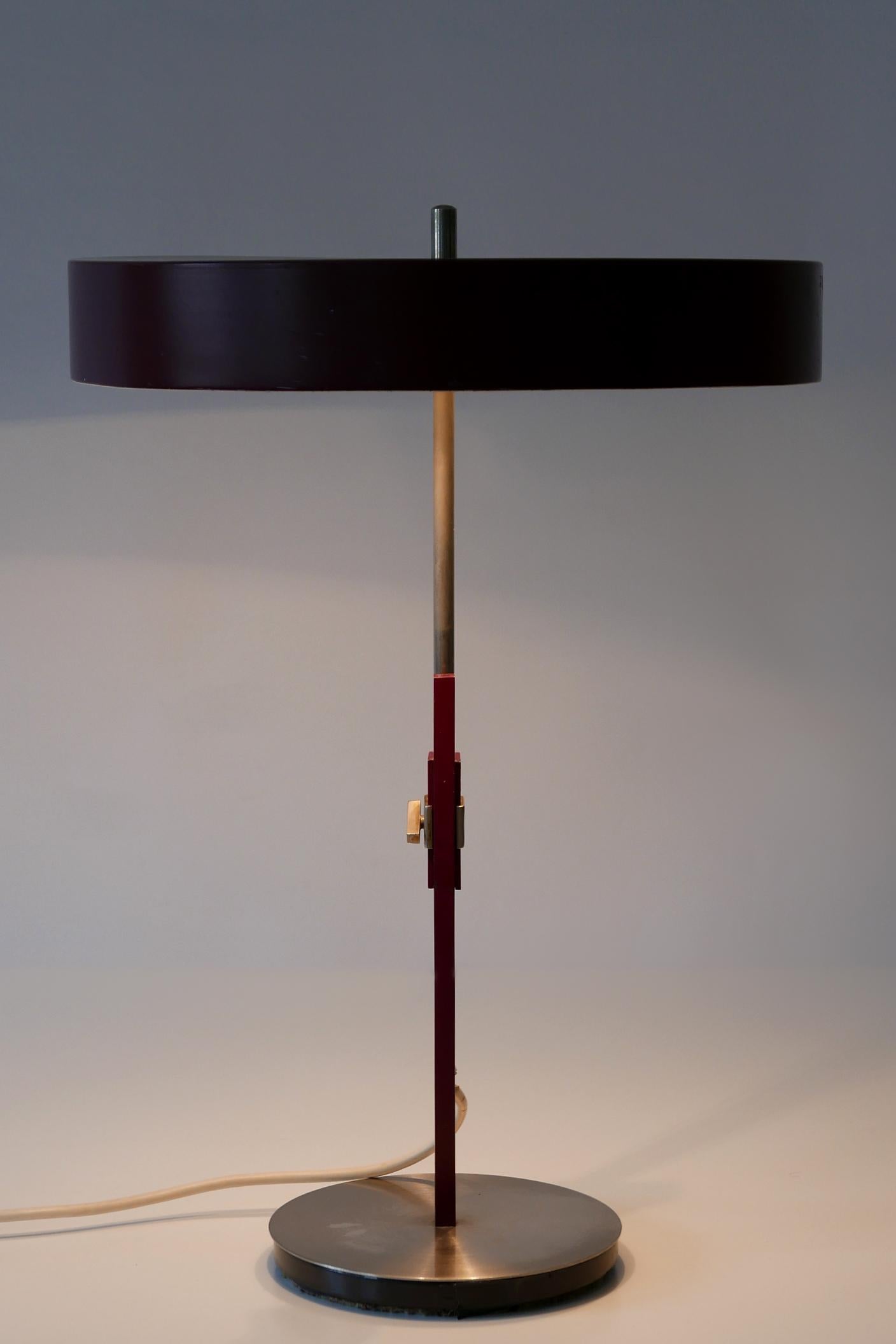Luxury Mid-Century Modern President Table Lamp by Kaiser Leuchten 1960s Germany In Good Condition In Munich, DE