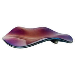 Luxury Modern Decorative Platter "Stingray" Purple made of glass