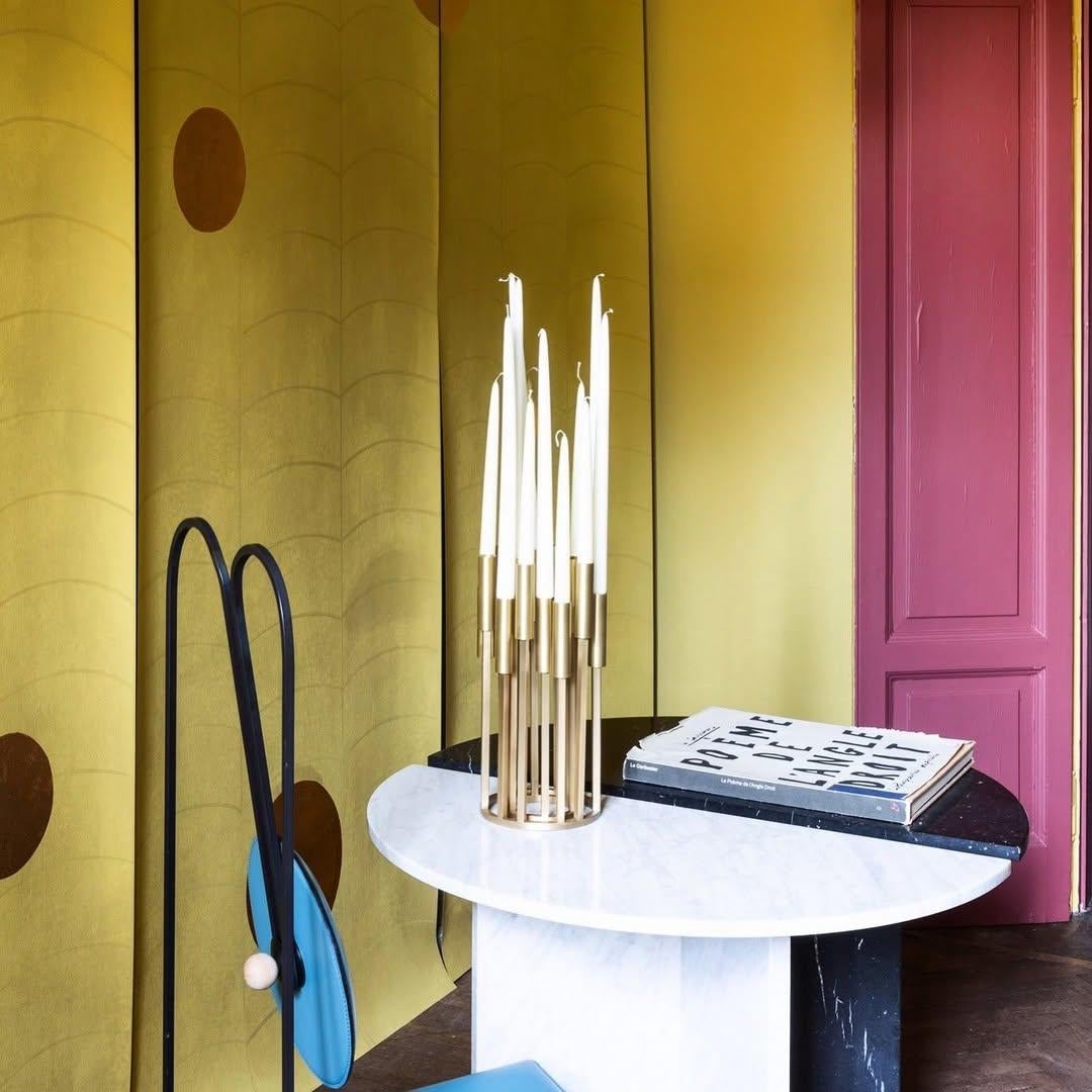 Candelabro moderno di lusso in ottone massiccio Borgia, fatto a mano e di piccole dimensioni, di Carla Baz in vendita 7