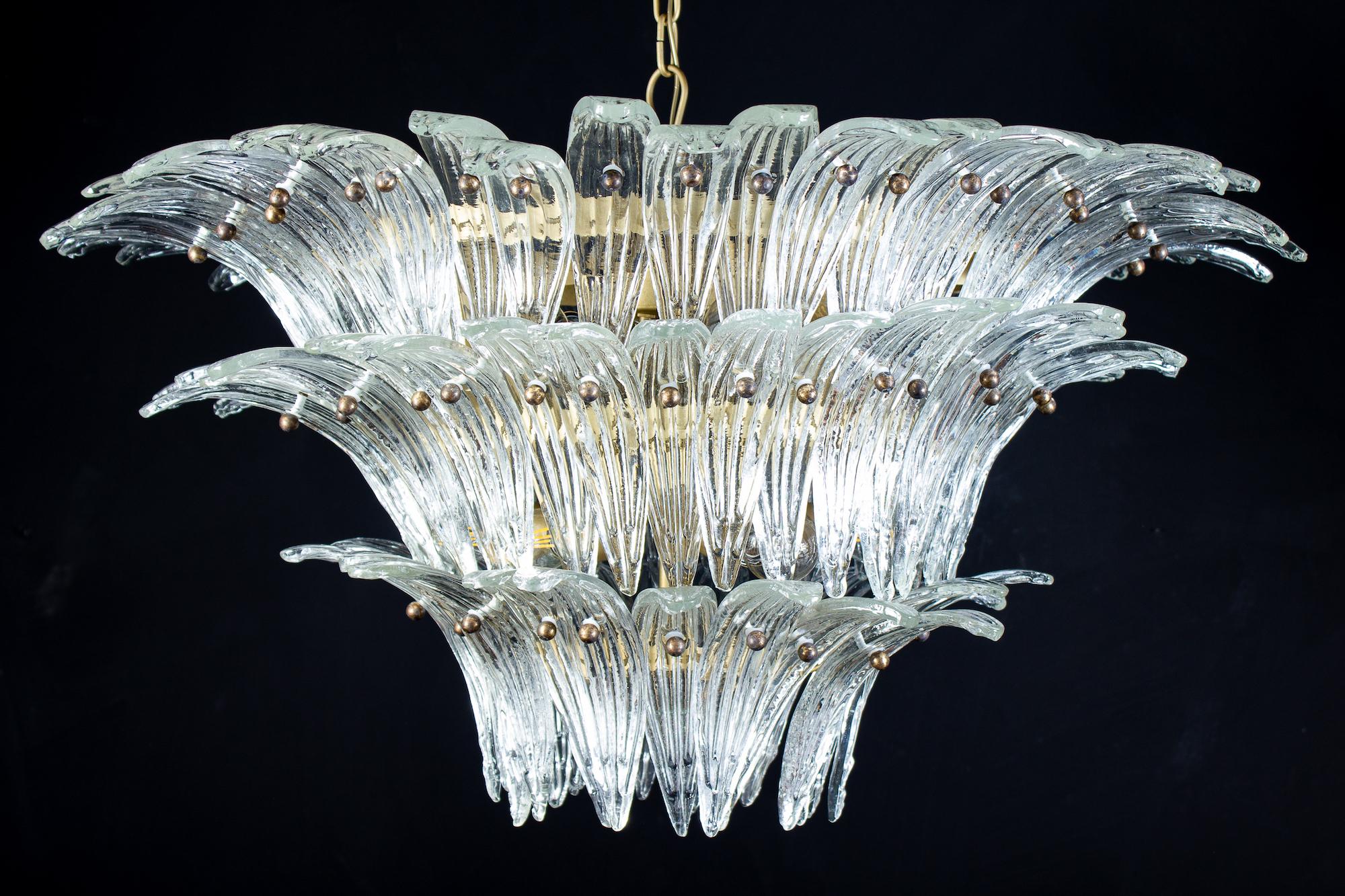 20th Century Luxury Murano Glass Palmette Chandelier  Italy 1970s For Sale