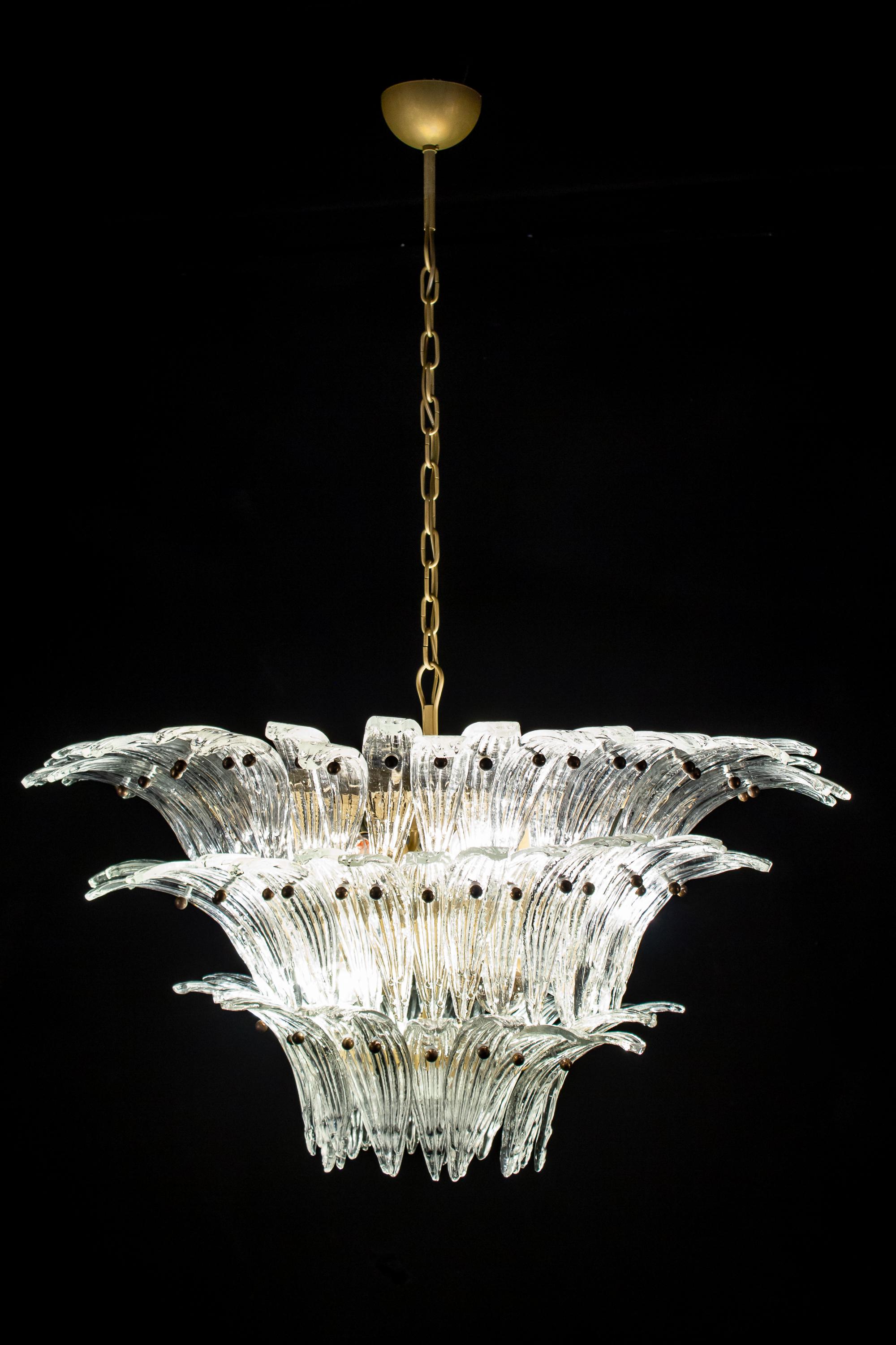 Luxury Murano Glass Palmette Chandelier  Italy 1970s For Sale 2