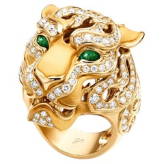 Luxury Nature-Inspired Diamond and Emerald Ring