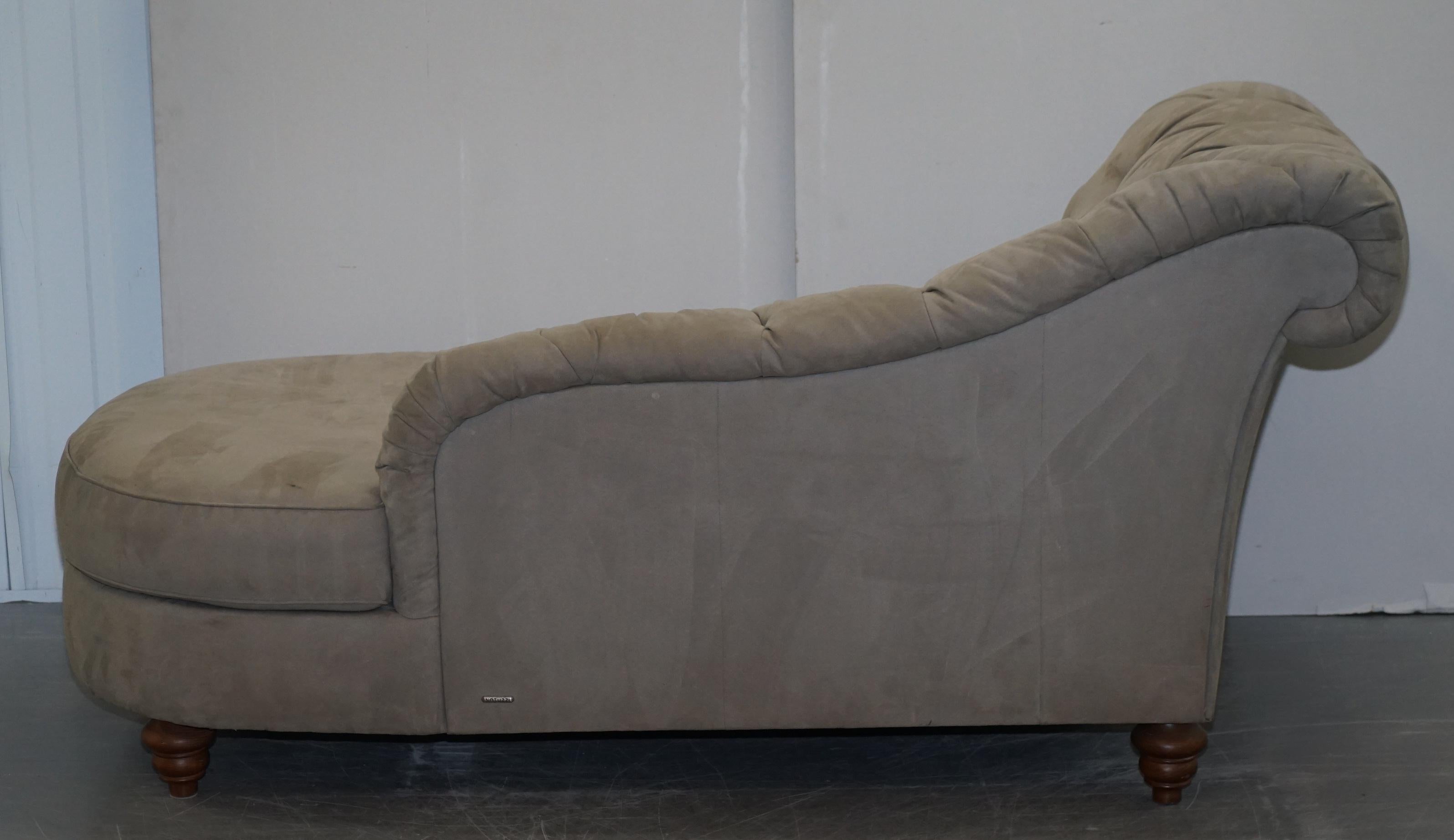 Luxury Natuzzi Italy Chesterfield Chaise Lounge with Velvet Upholstery 5