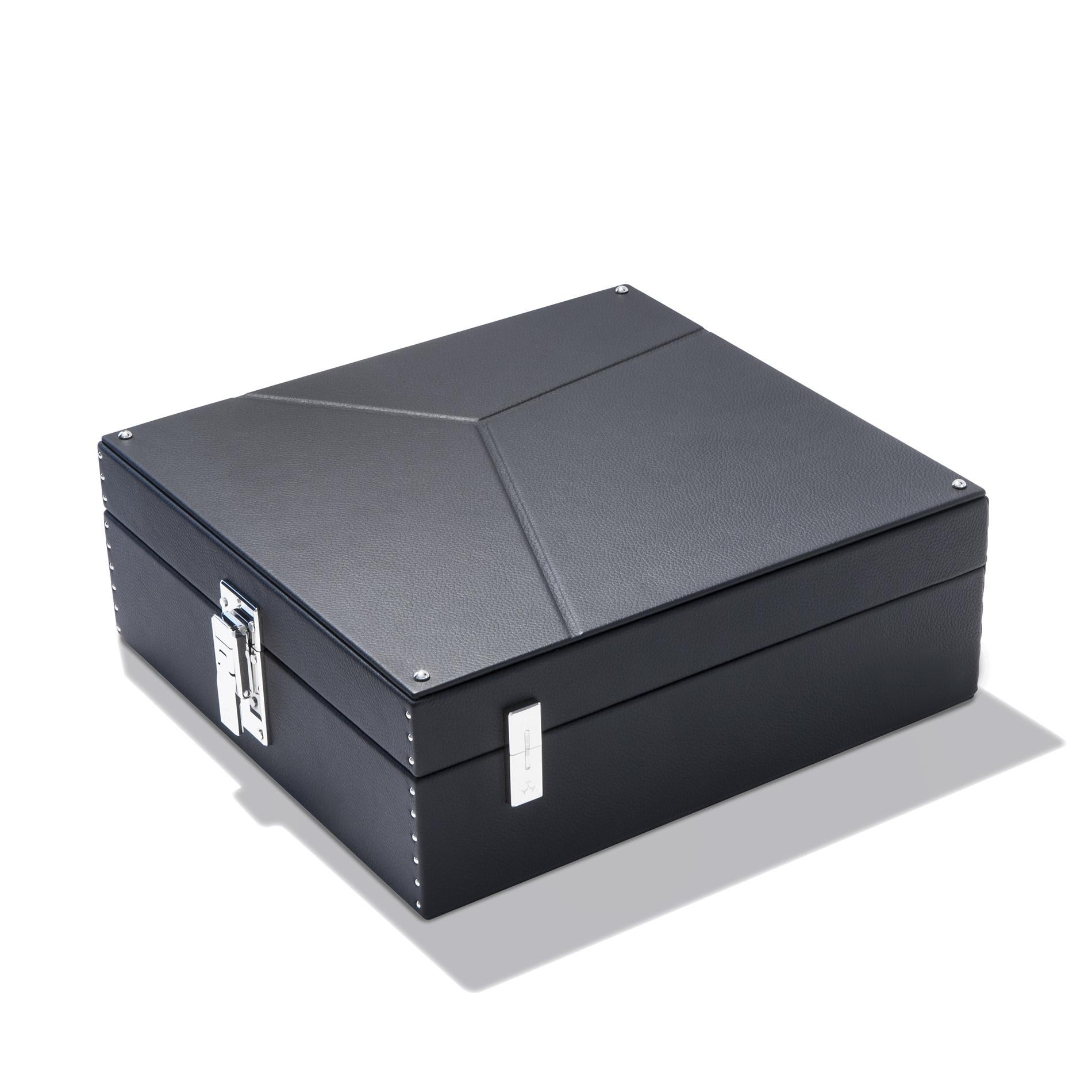 French Luxury Nine Watch Box Black or Cognac For Sale