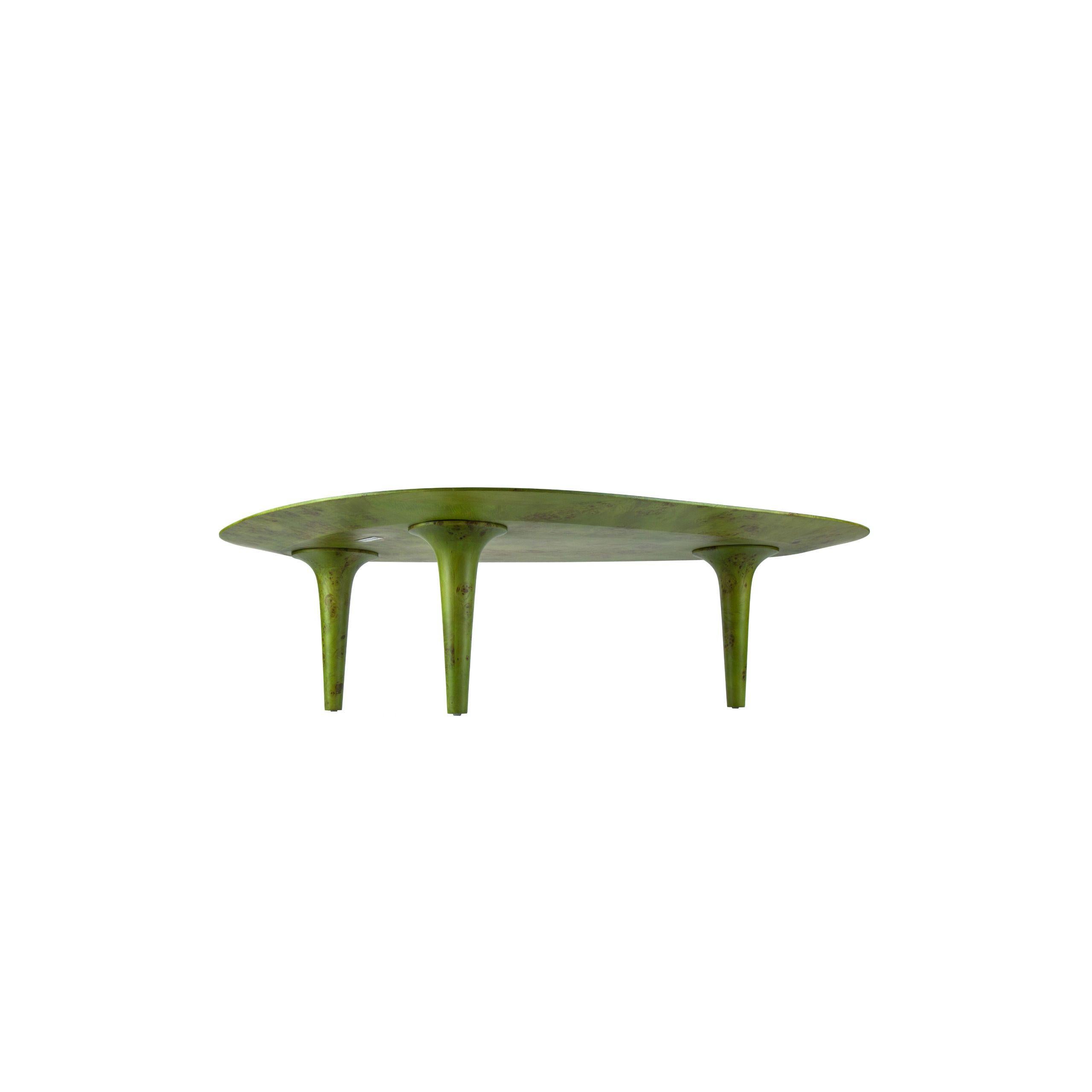 Placage Table basse de luxe de forme organique avec placage de loupe posé à la main en vente