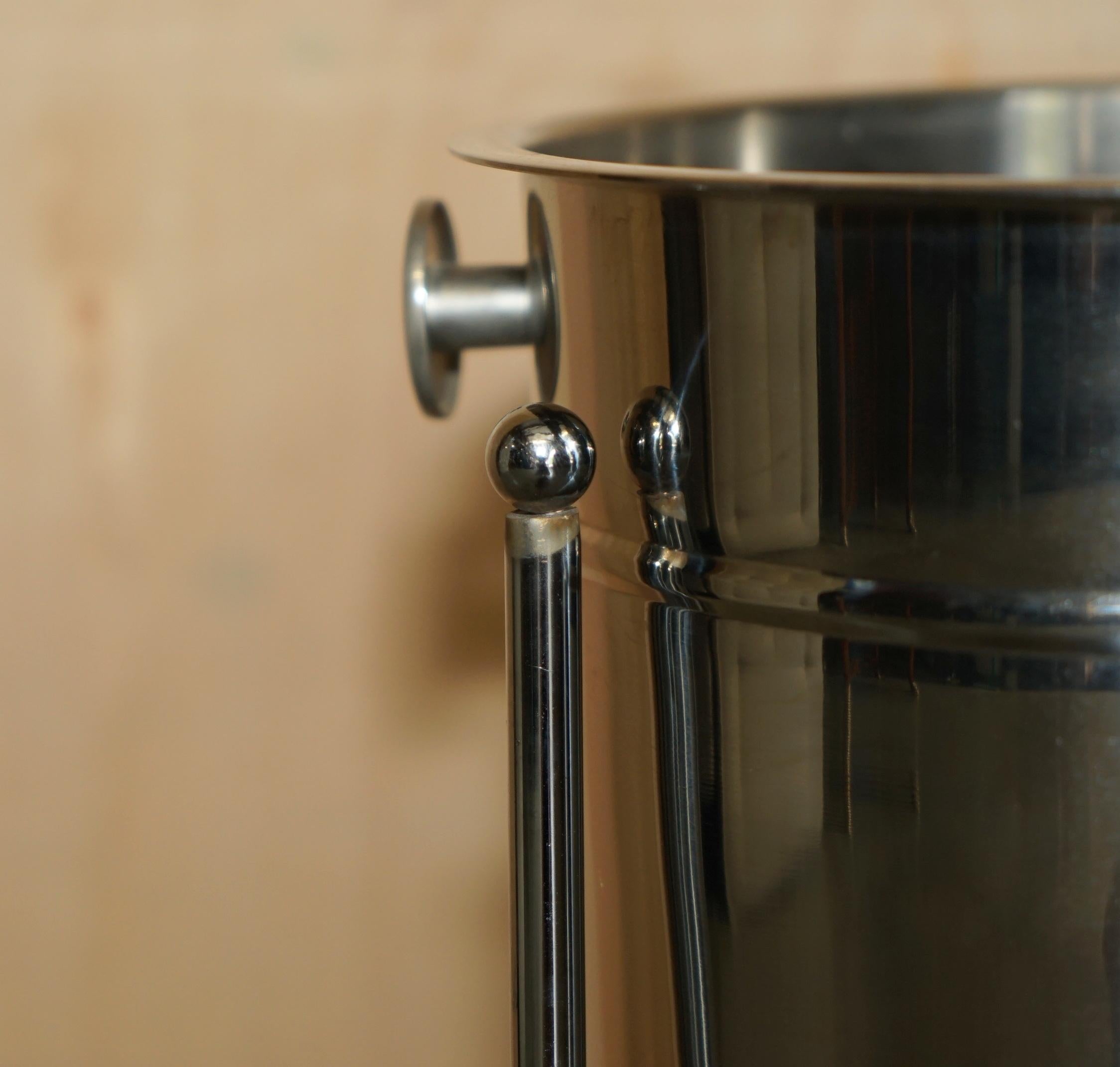 Modern LUXURY PAIR OF CHAMPAGNE BUCKETS ON STANDS IN STAINLESS STEEl For Sale