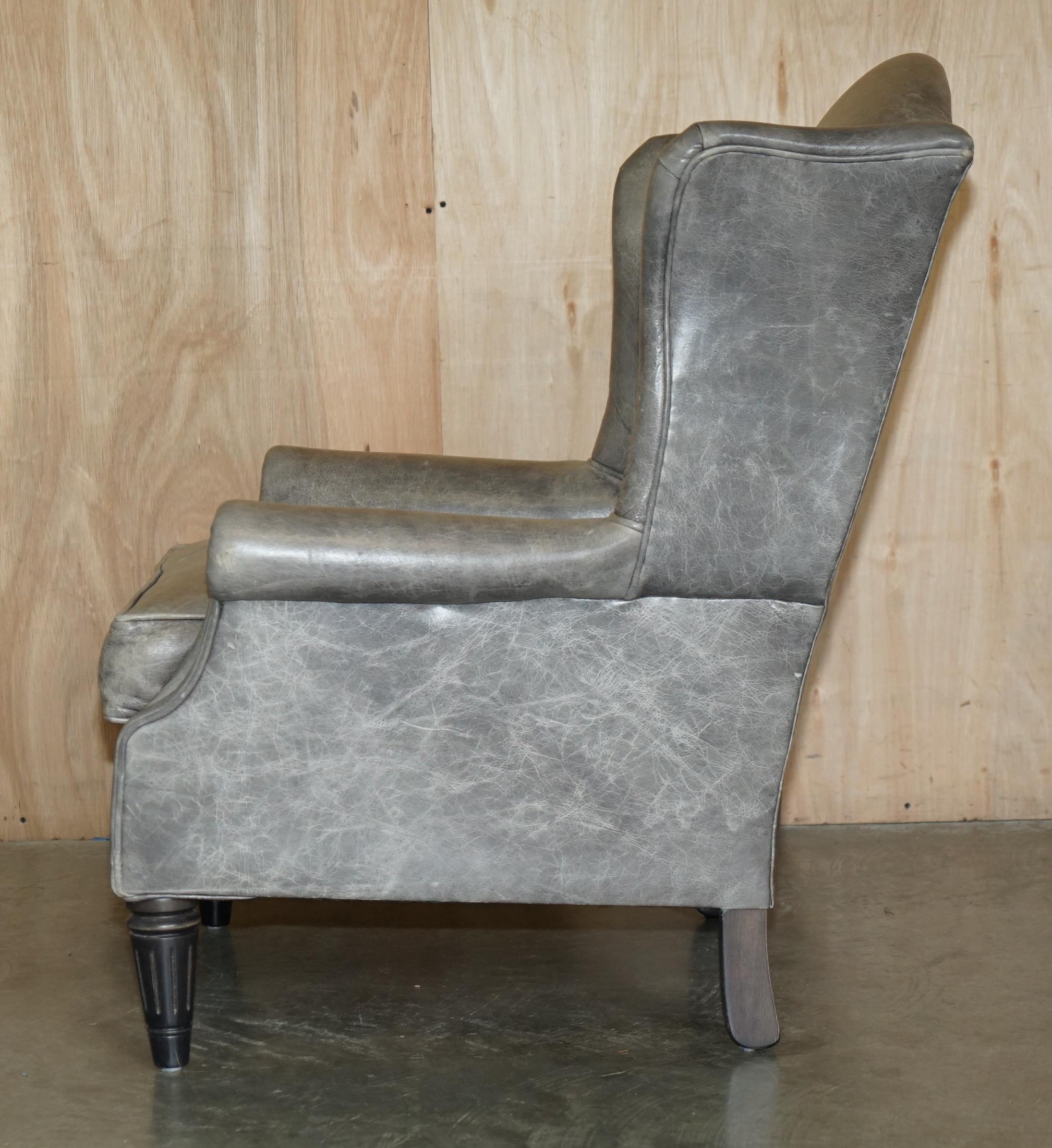 LUXURY PAIR OF CONTEMPORARY GREY BLUE LEATHER WINGBACK ARMCHAIRS EBONISED LEGs For Sale 5