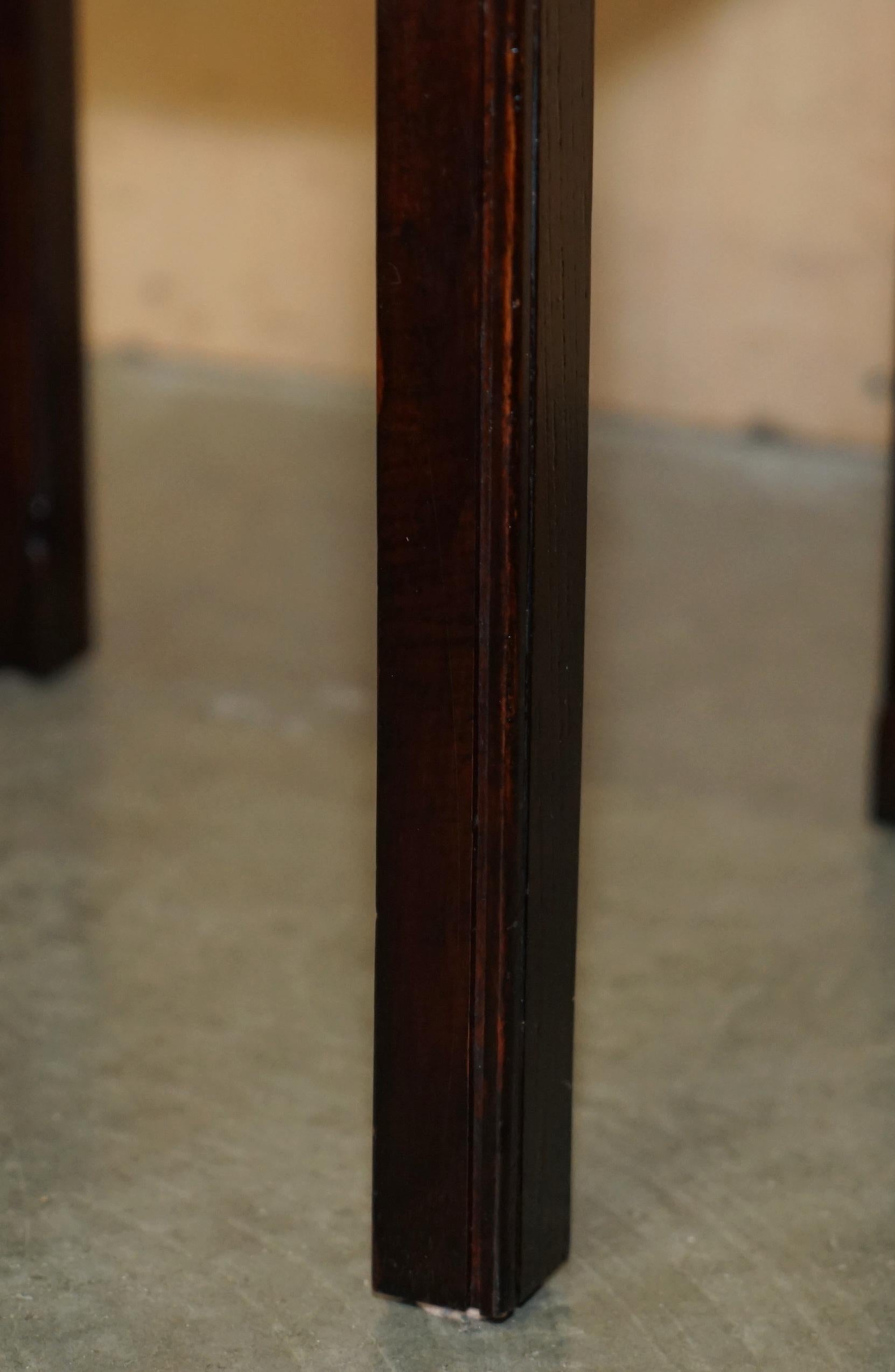 LUXURY PAIR OF SMALL MID CENTURY MODERN HARDWOOD SIDE END LAMP WiNE TABLES For Sale 2