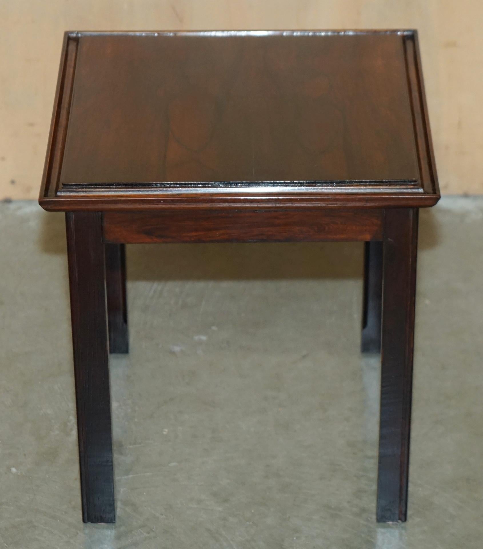 European LUXURY PAIR OF SMALL MID CENTURY MODERN HARDWOOD SIDE END LAMP WiNE TABLES For Sale