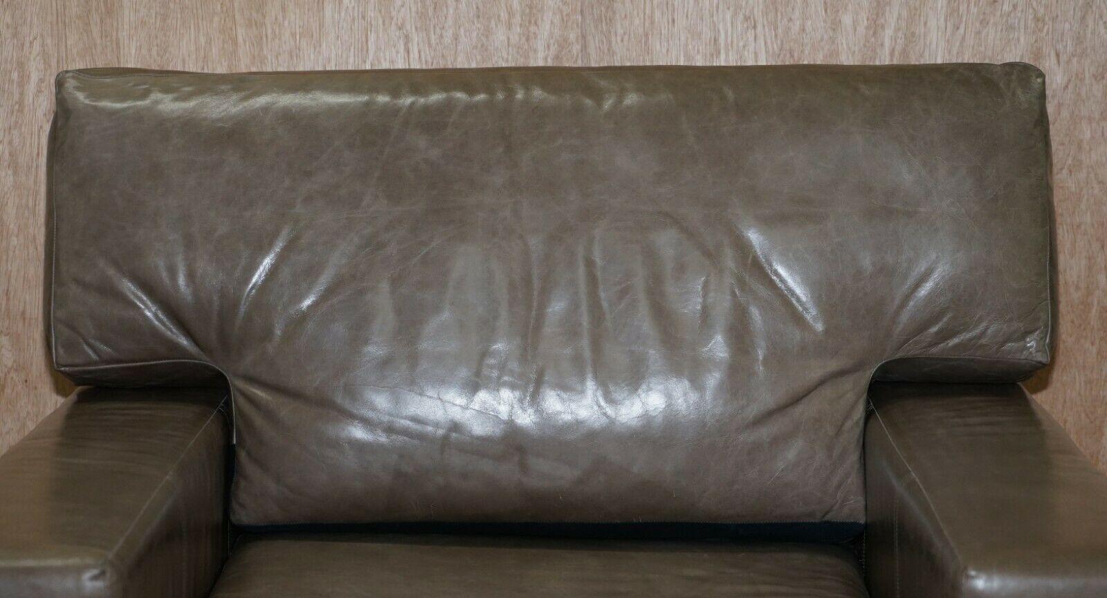 Luxury Pair of Very Large Contemporary Grey Leather Armchairs or Love Seats For Sale 6