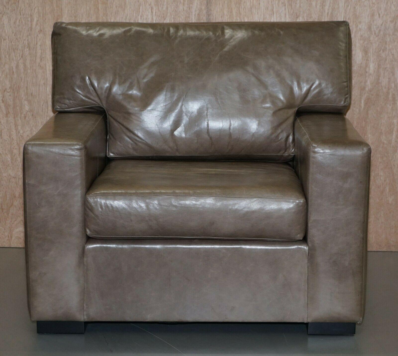 Hand-Crafted Luxury Pair of Very Large Contemporary Grey Leather Armchairs or Love Seats For Sale