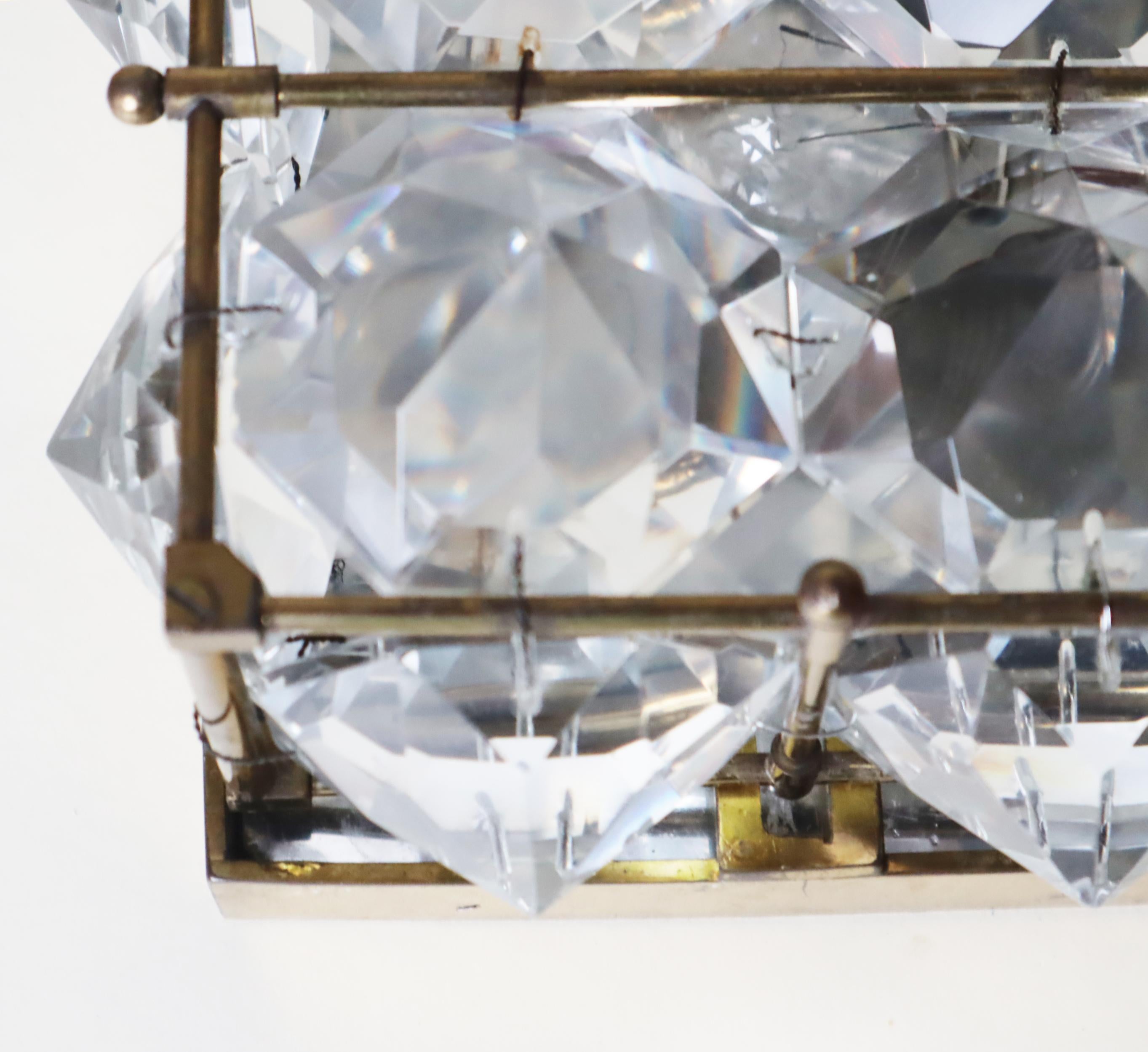 Focaccina di lusso con diamanti Brilliante di Palwa in cristallo al piombo e ottone in vendita 3