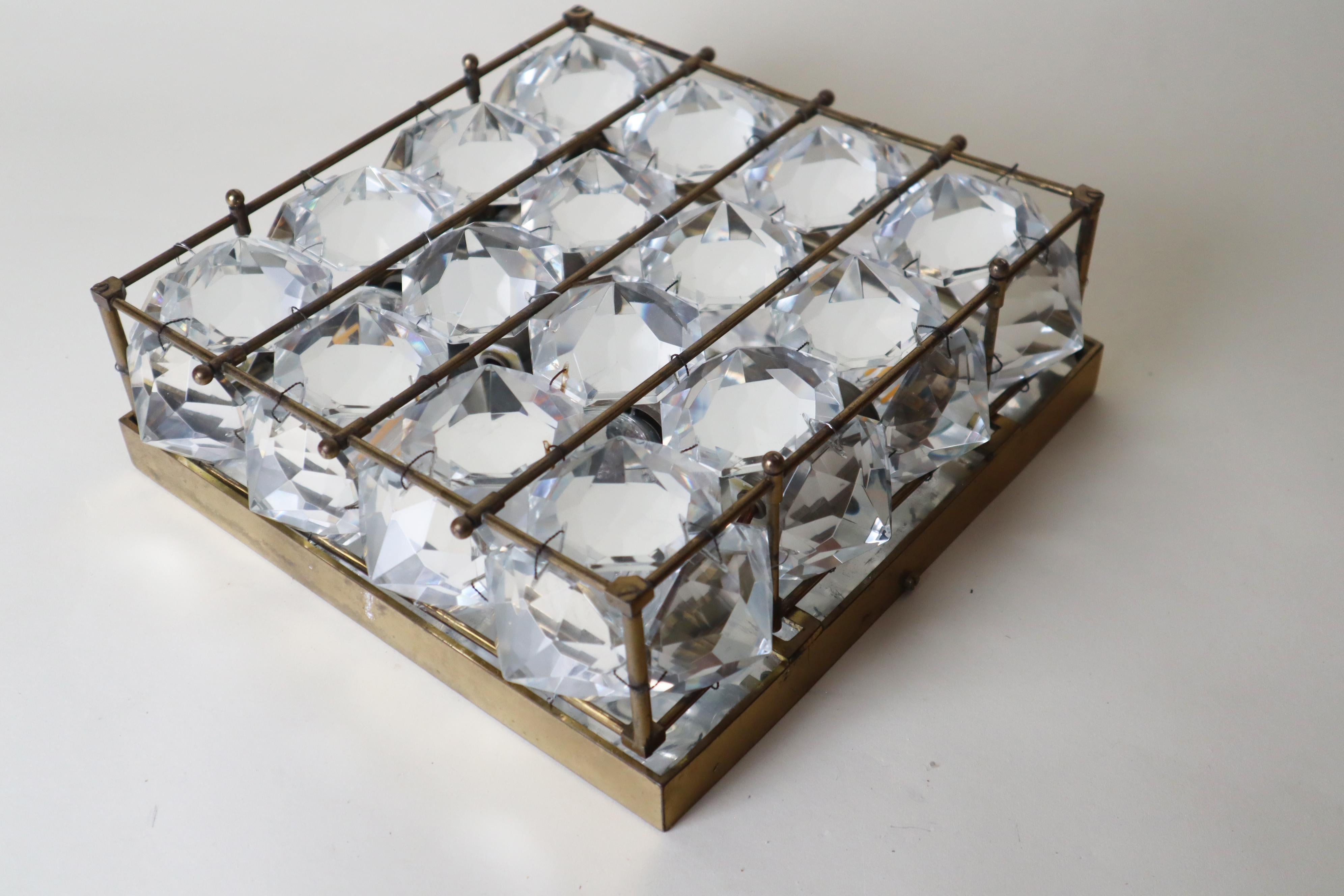 Focaccina di lusso con diamanti Brilliante di Palwa in cristallo al piombo e ottone In condizioni buone in vendita a Hannover, DE