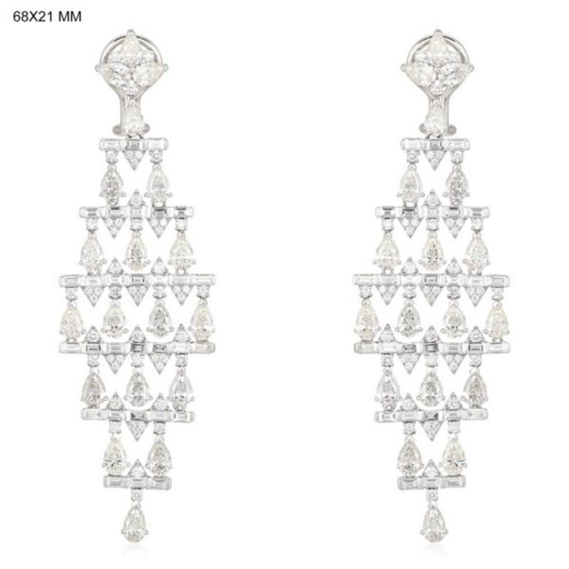 Luxury Pear Cut Baguette Diamond Dangle Earrings In New Condition For Sale In Los Angeles, CA