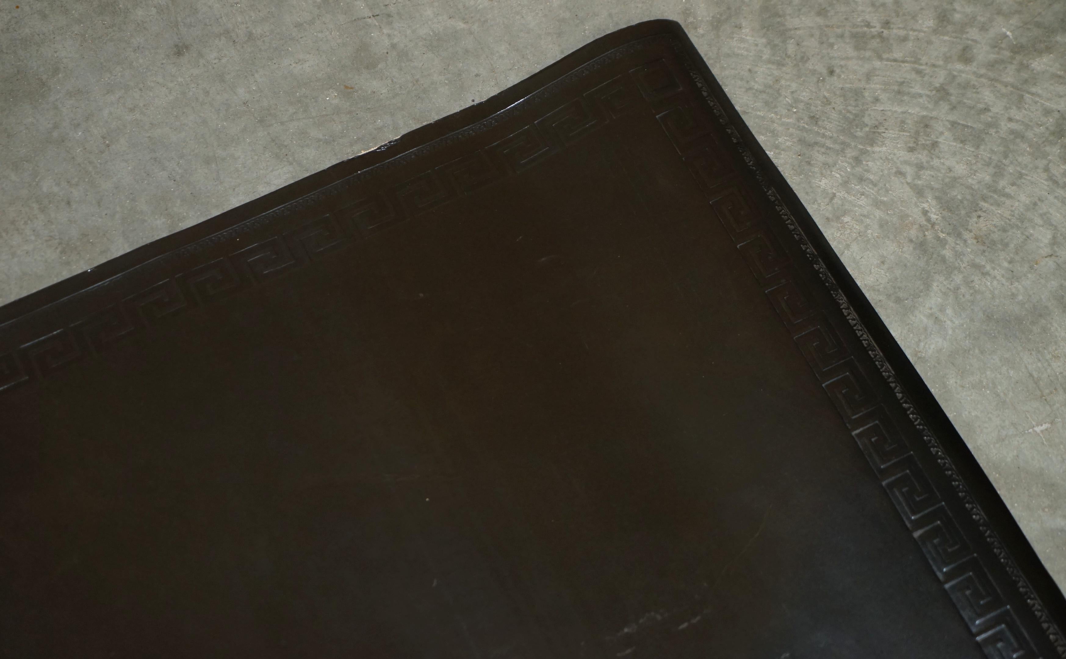 Cuir LUXURY PREMiUM GREEK KEY BLACK DESK LEATHER INSERT 161 cm X 104,5 cm en vente