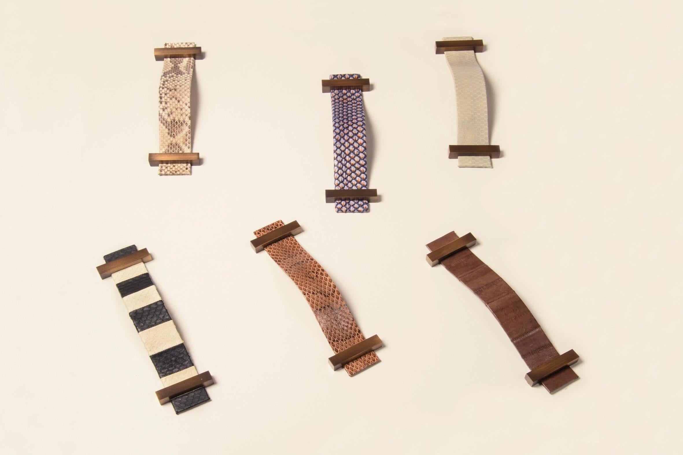Espagnol Poignée de luxe, différentes finitions métalliques et couleurs de cuir Finitions en forme de bracelet nickel en vente