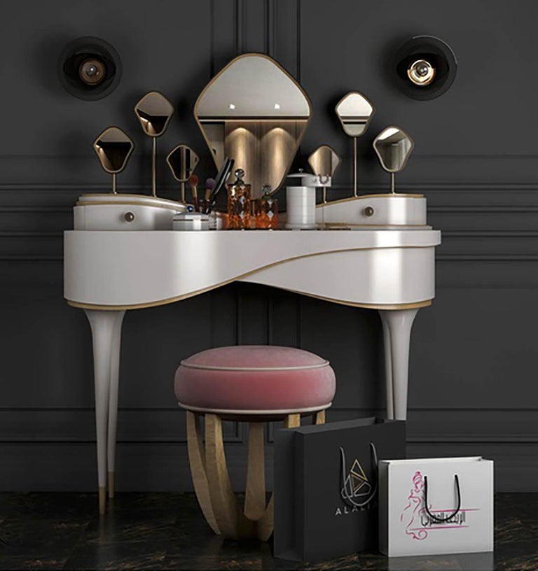 Luxury "Queen" Modern Contemporary Dressing Table in Black Lacquered