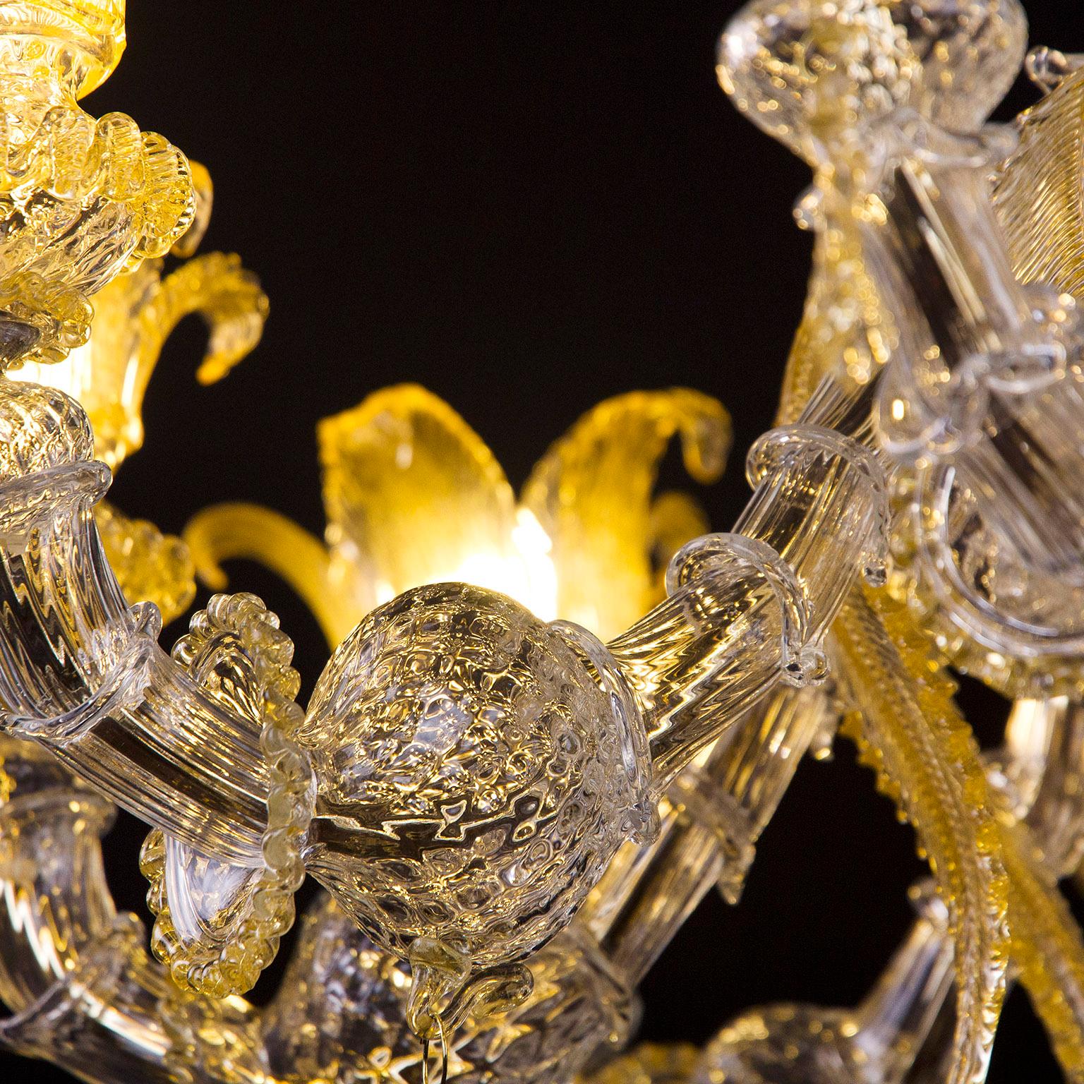 Luxus luxuriöser Rezzonico-Kronleuchter mit 12 Armen aus klarem und goldenem Muranoglas von Multiforme im Angebot 4