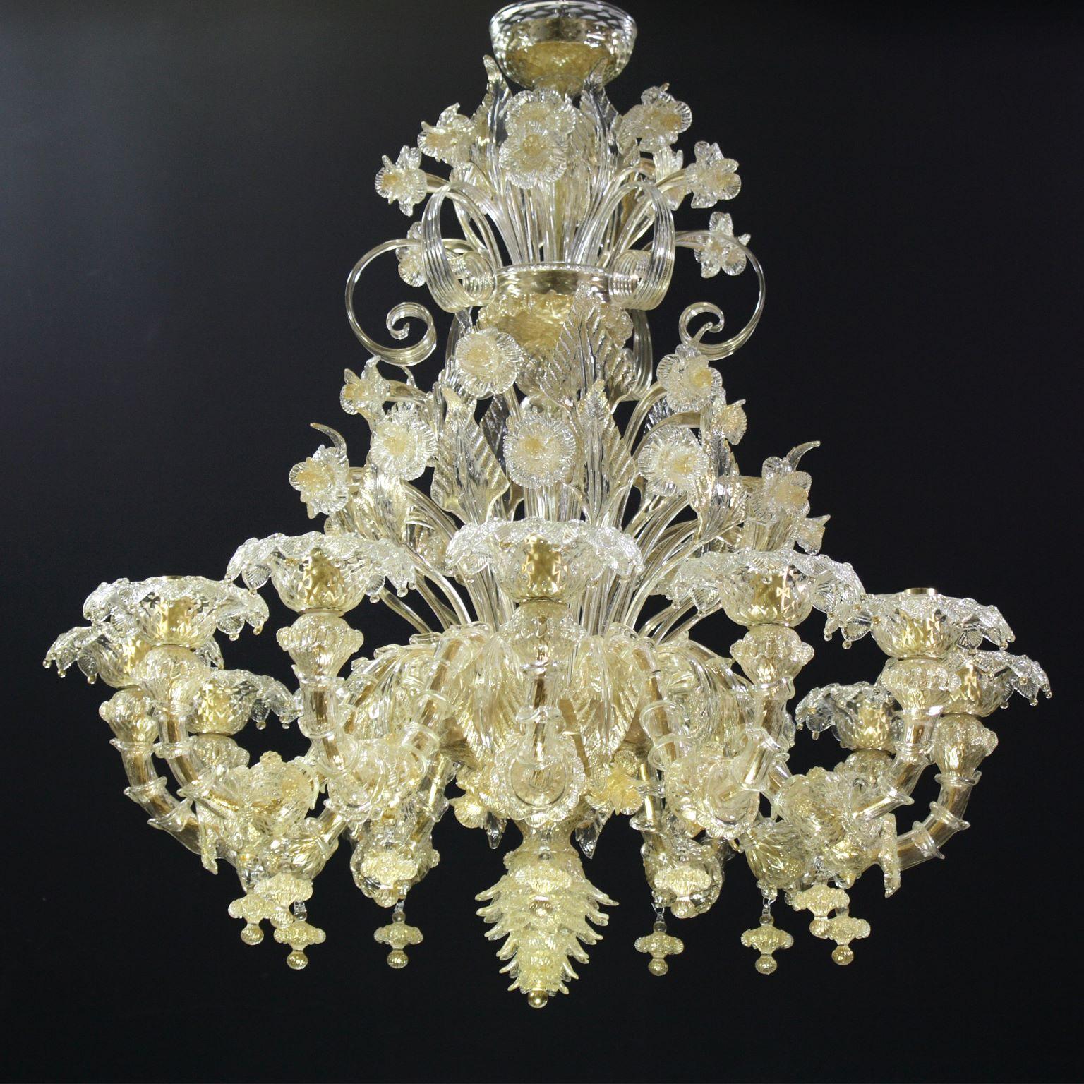 Italian Luxury Rezzonico Chandelier 12 Arms in Murano Gold Glass by Multiforme For Sale