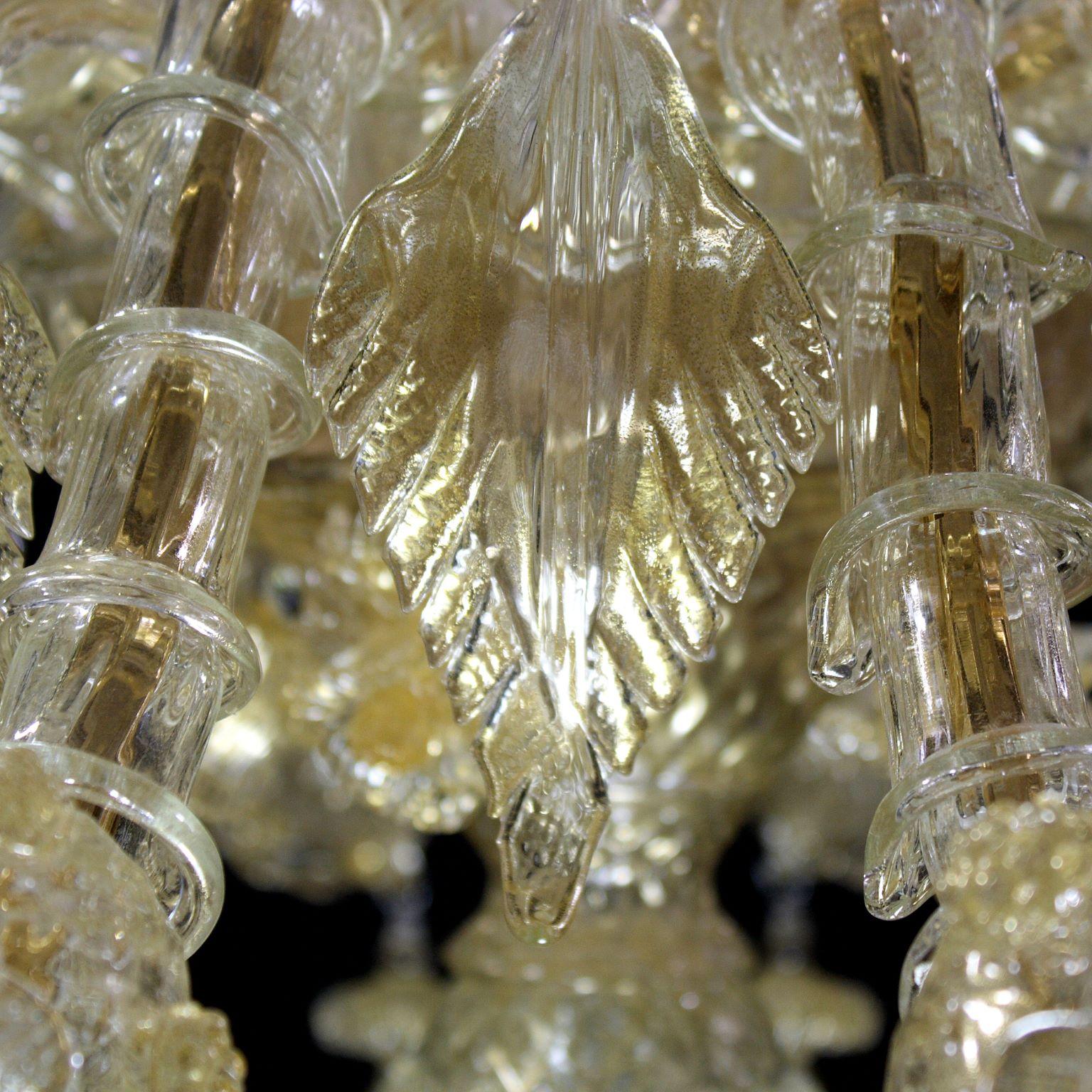 Lampadario di lusso Rezzonico a 12 bracci in vetro oro di Murano di Multiforme In condizioni Nuovo in vendita a Trebaseleghe, IT