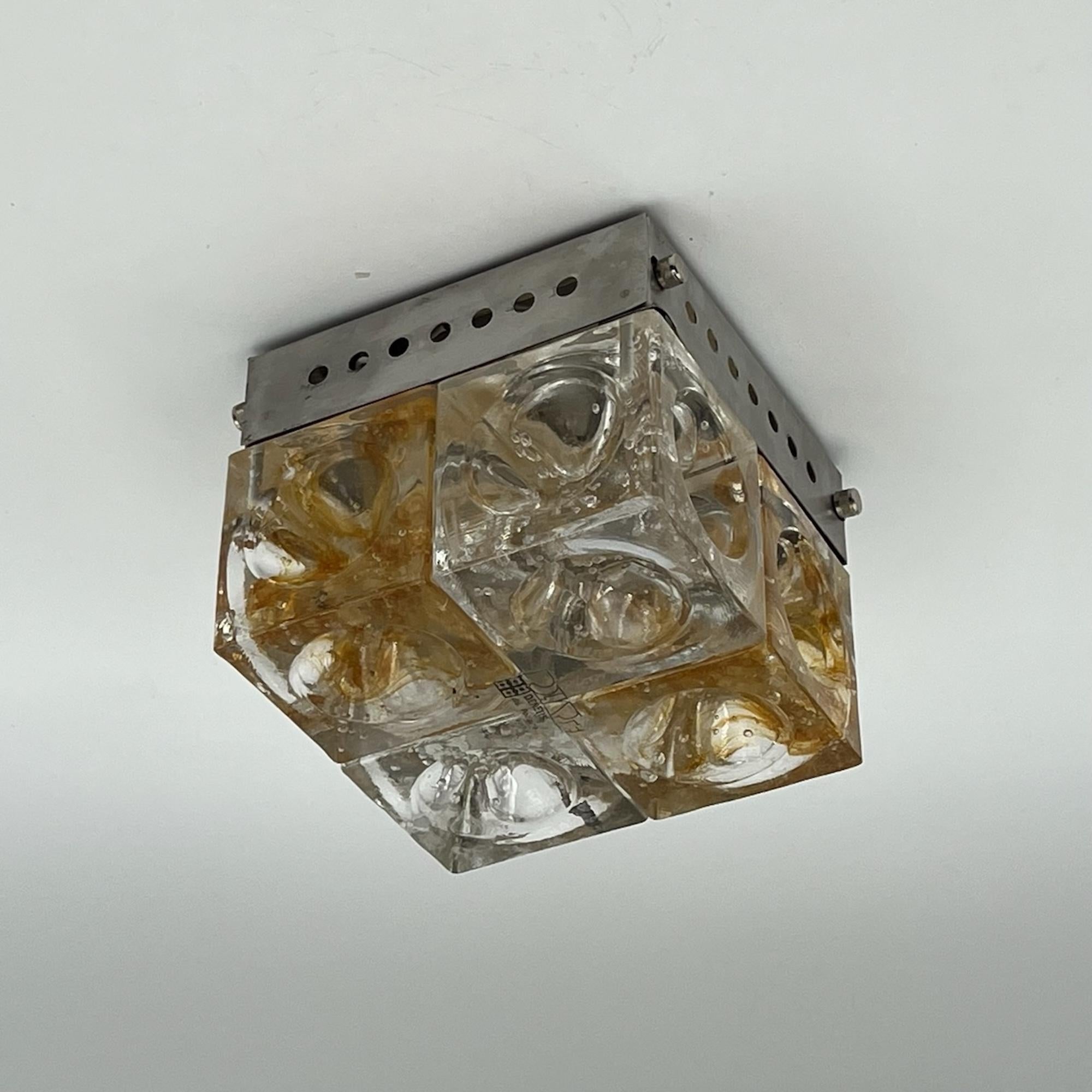 Luxury Sconce Poliarte 'Denebe' - Handmade Amber Glass Light 1970s In Good Condition For Sale In San Benedetto Del Tronto, IT