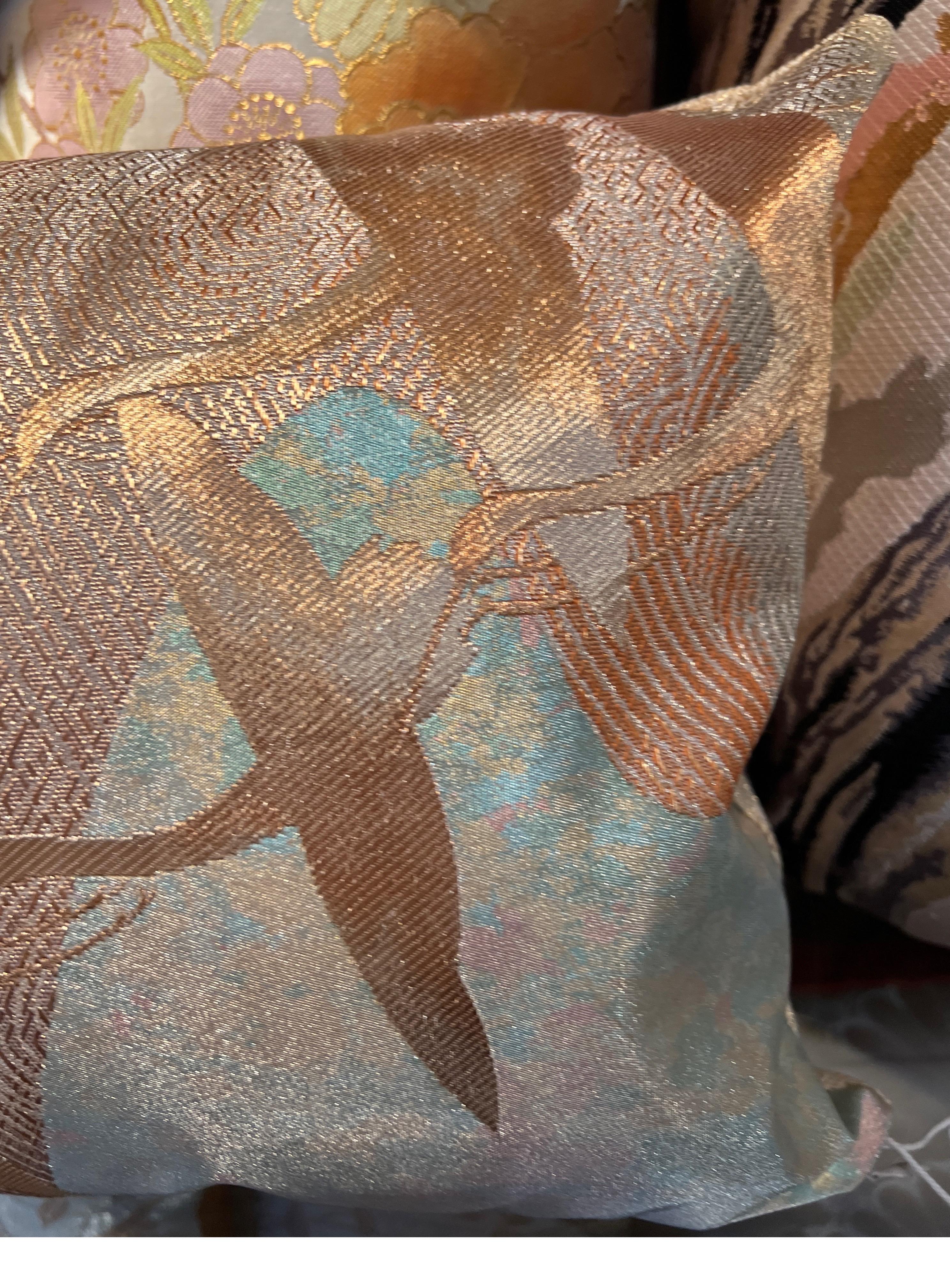 Luxury Silk pillow from Sinapango Interiors Paris In New Condition For Sale In PARIS, FR