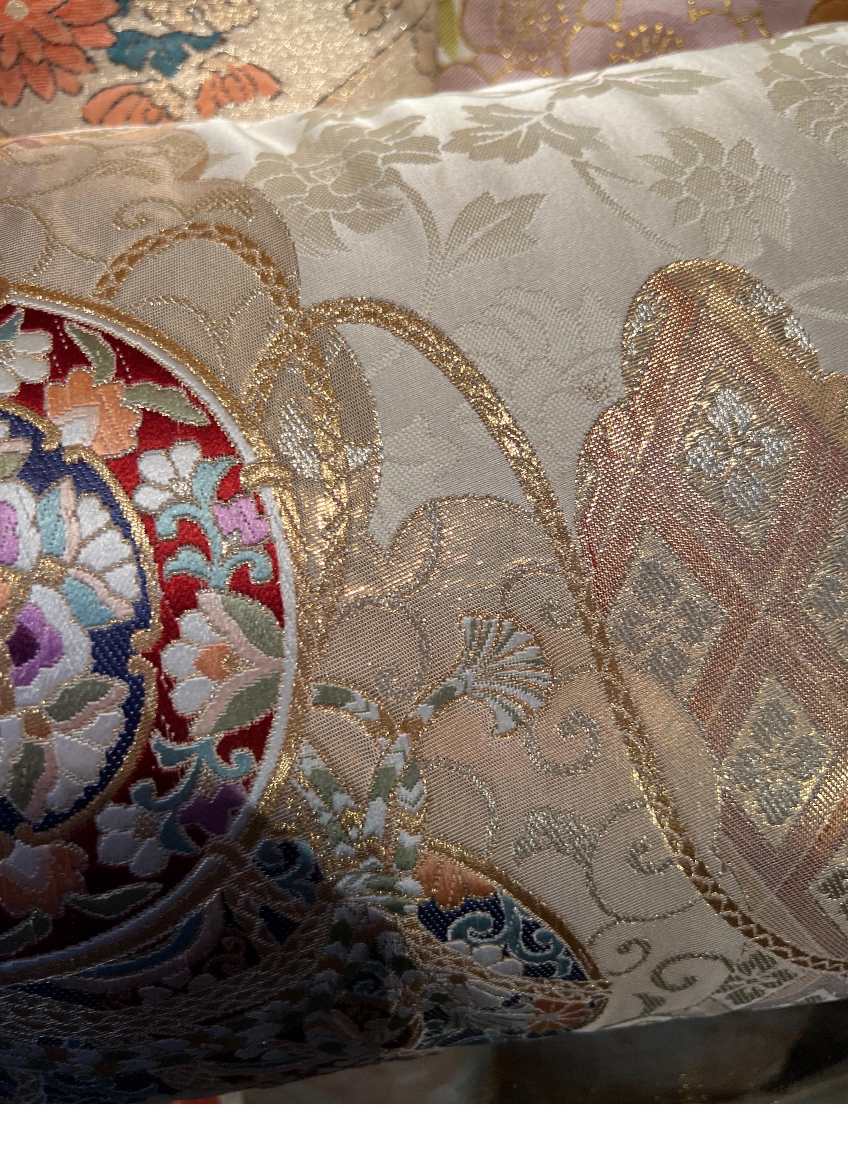 Luxury Silk pillow from Sinapango Interiors Paris In New Condition In PARIS, FR