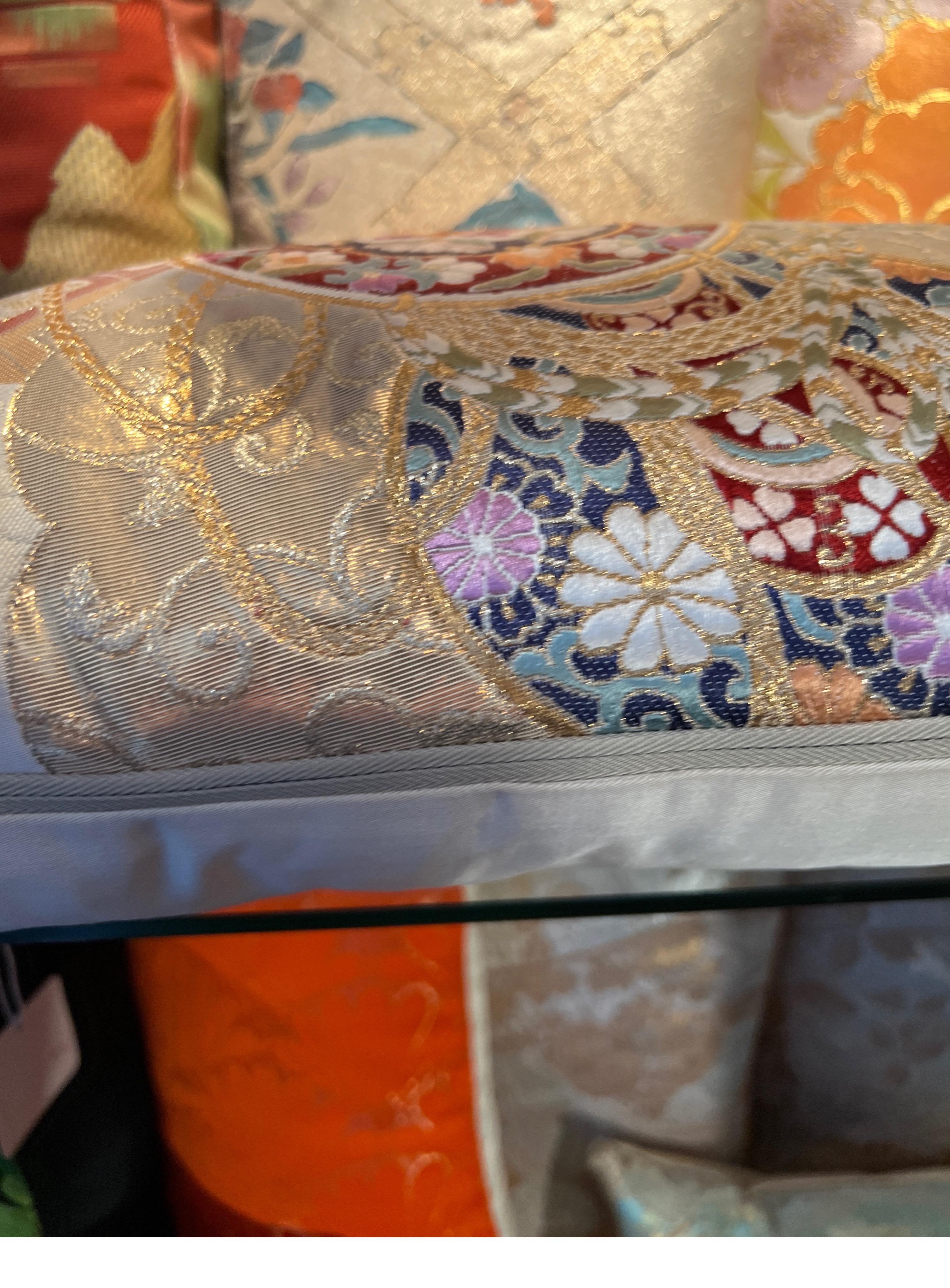 Luxury Silk pillow from Sinapango Interiors Paris 3