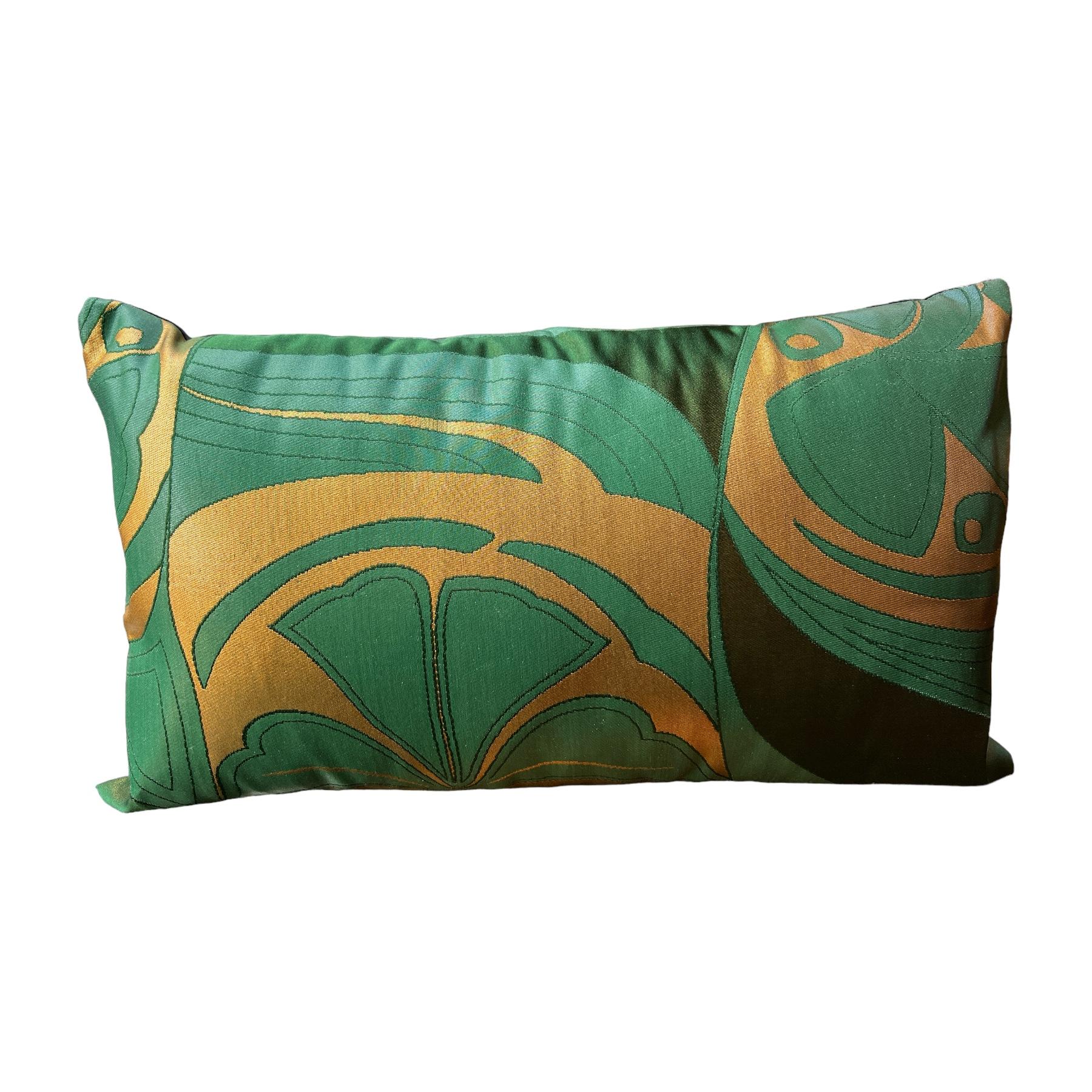 Luxury Silk pillow from Sinapango Interiors Paris