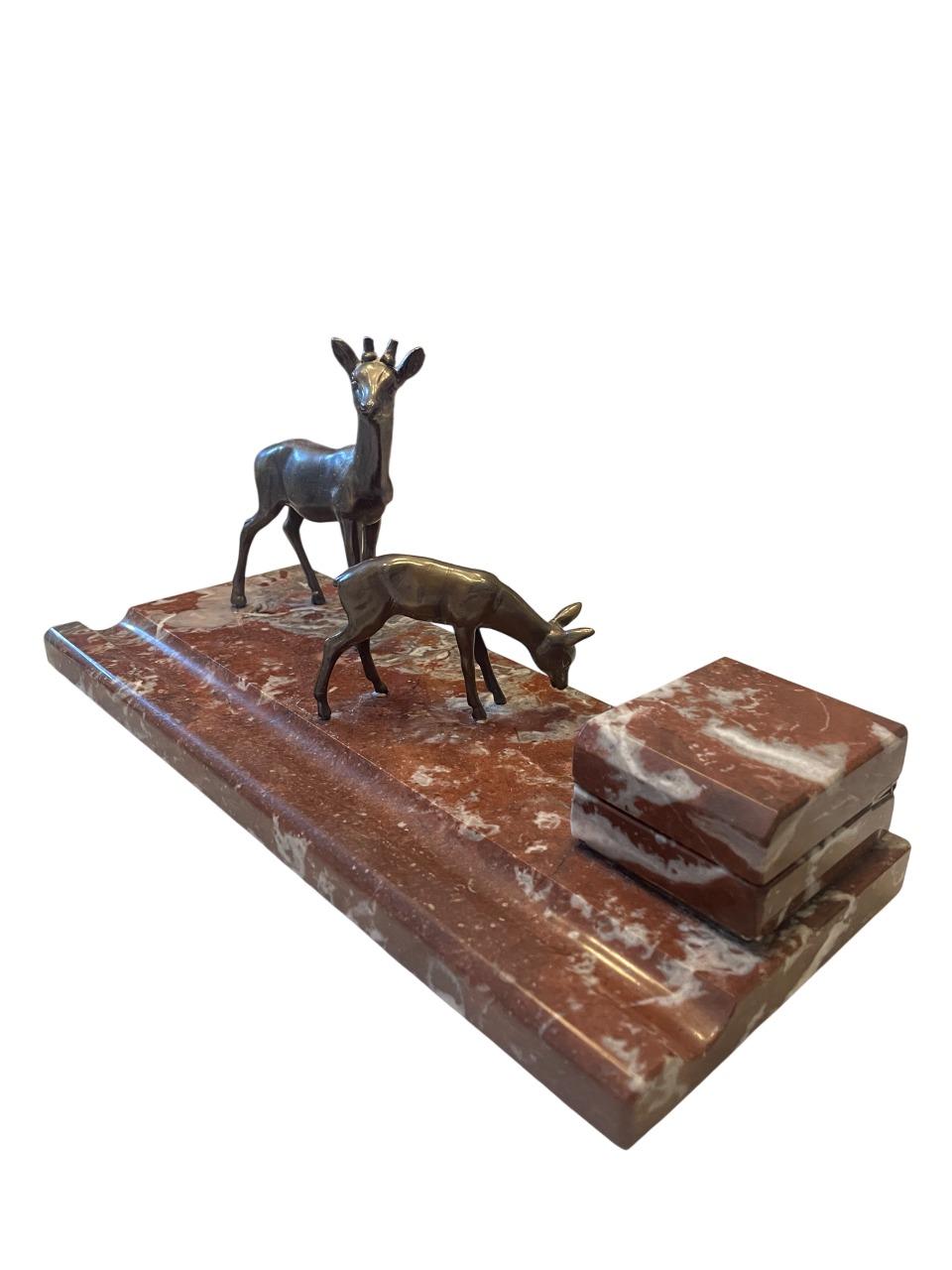 Luxuriöses schwedisches Art-Déco-Schreibtischset aus rotem Marmor und Bronze, 1920er Jahre (Art déco) im Angebot