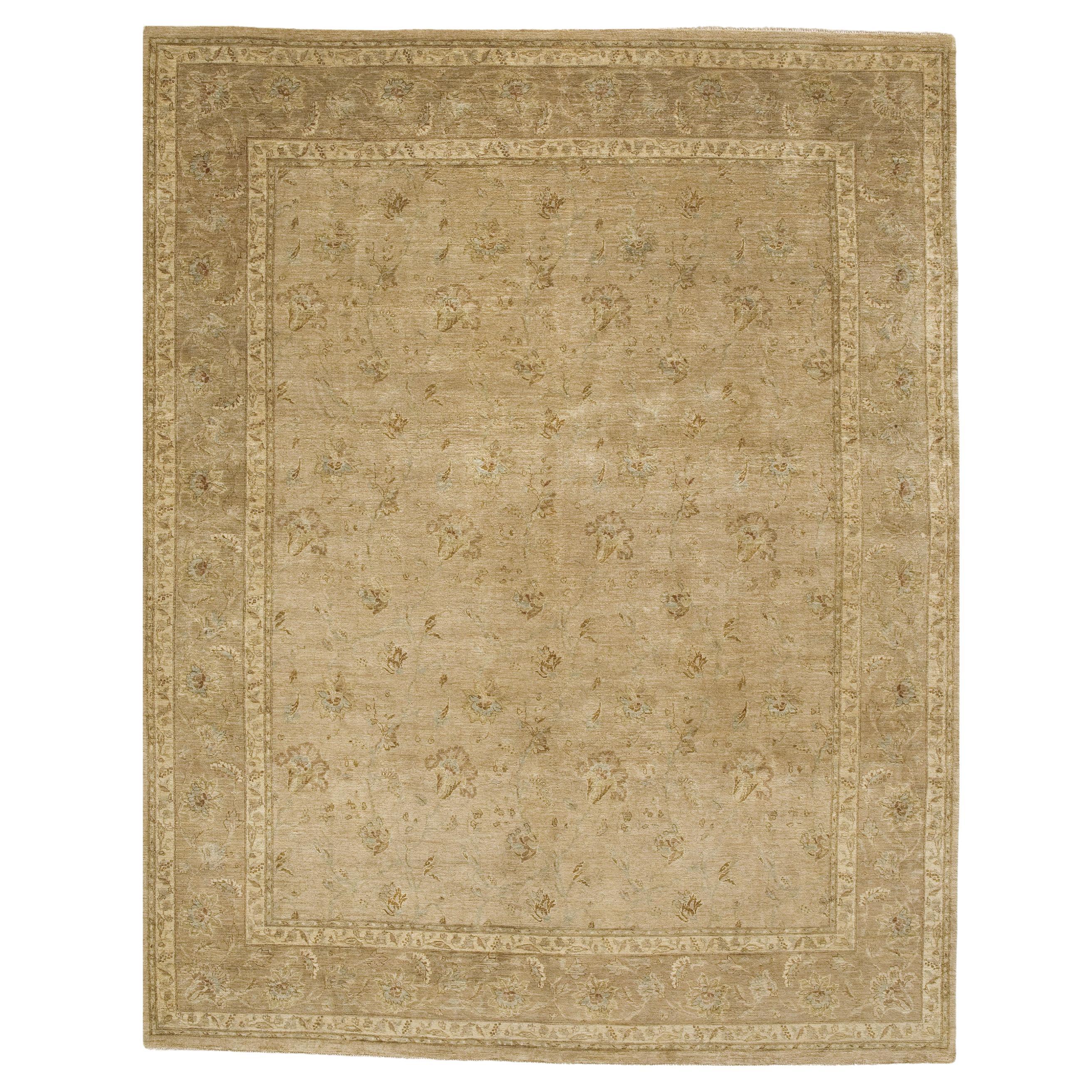Luxury Traditional Hand-Knotted Devon Gold/Brown 12x18 Rug For Sale