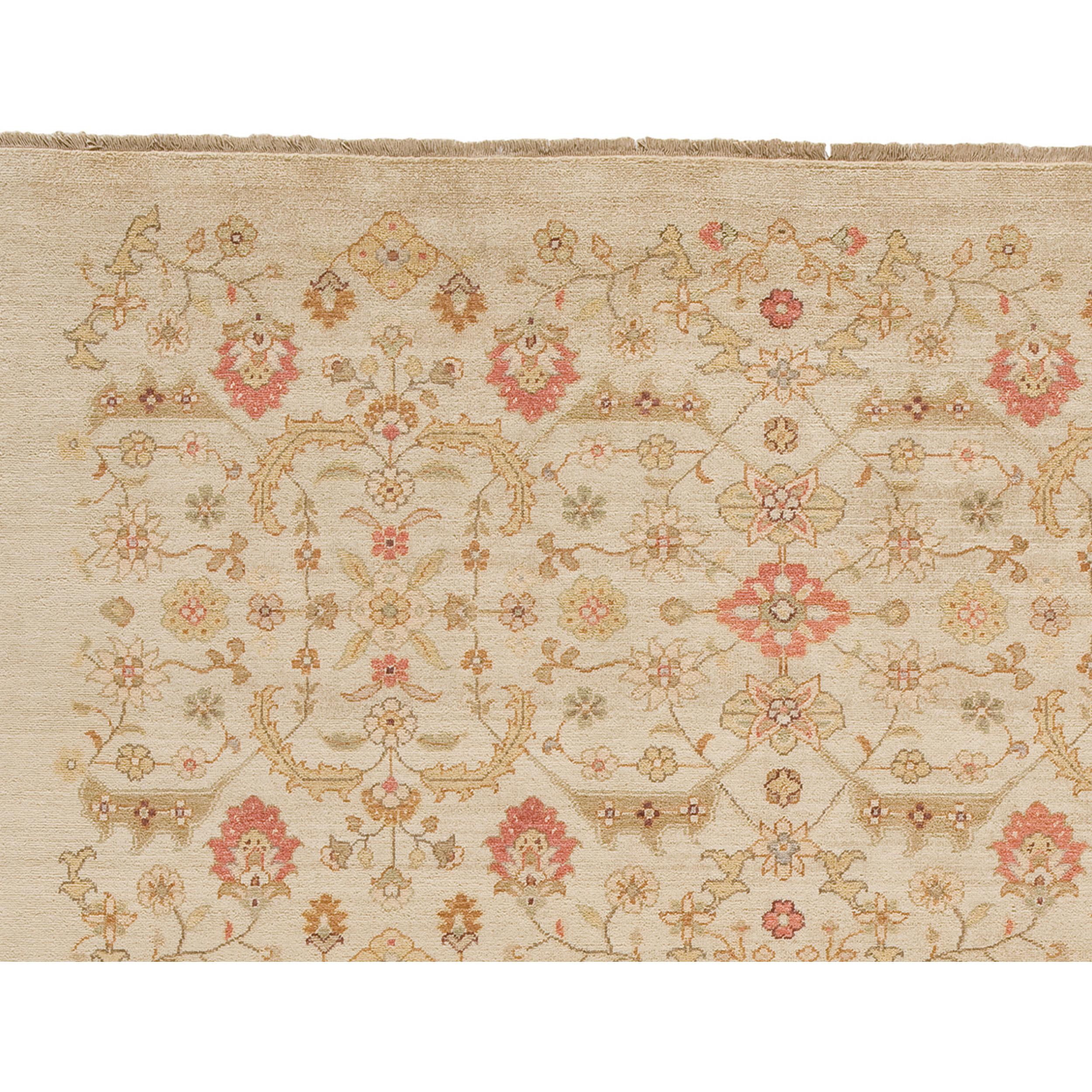 Chinese Luxury Traditional Hand-Knotted Ferrahan Cream 11x18 Area Rug For Sale