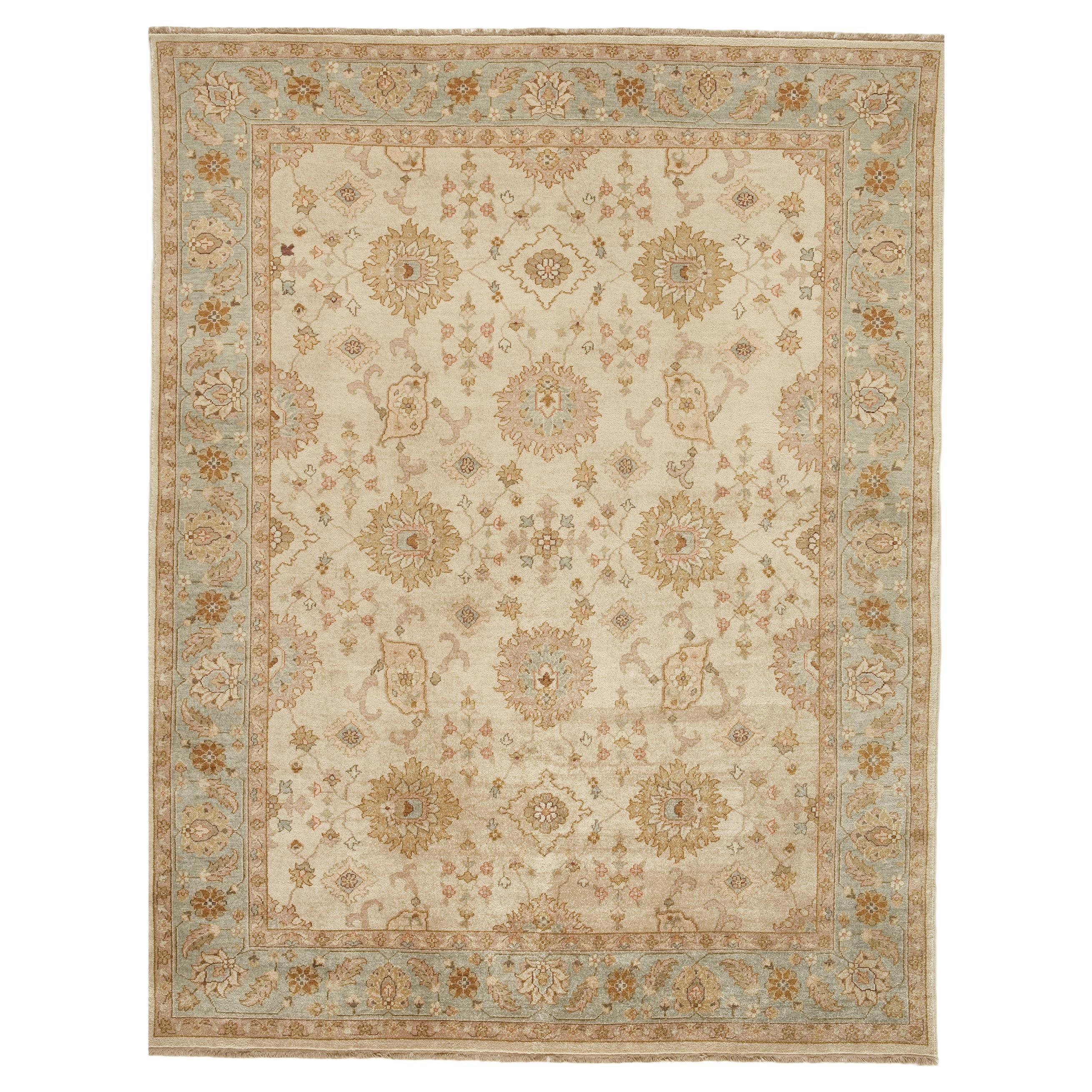 Luxury Traditional Hand-Knotted Ivory/Seafoam 10x14 Area Rug For Sale