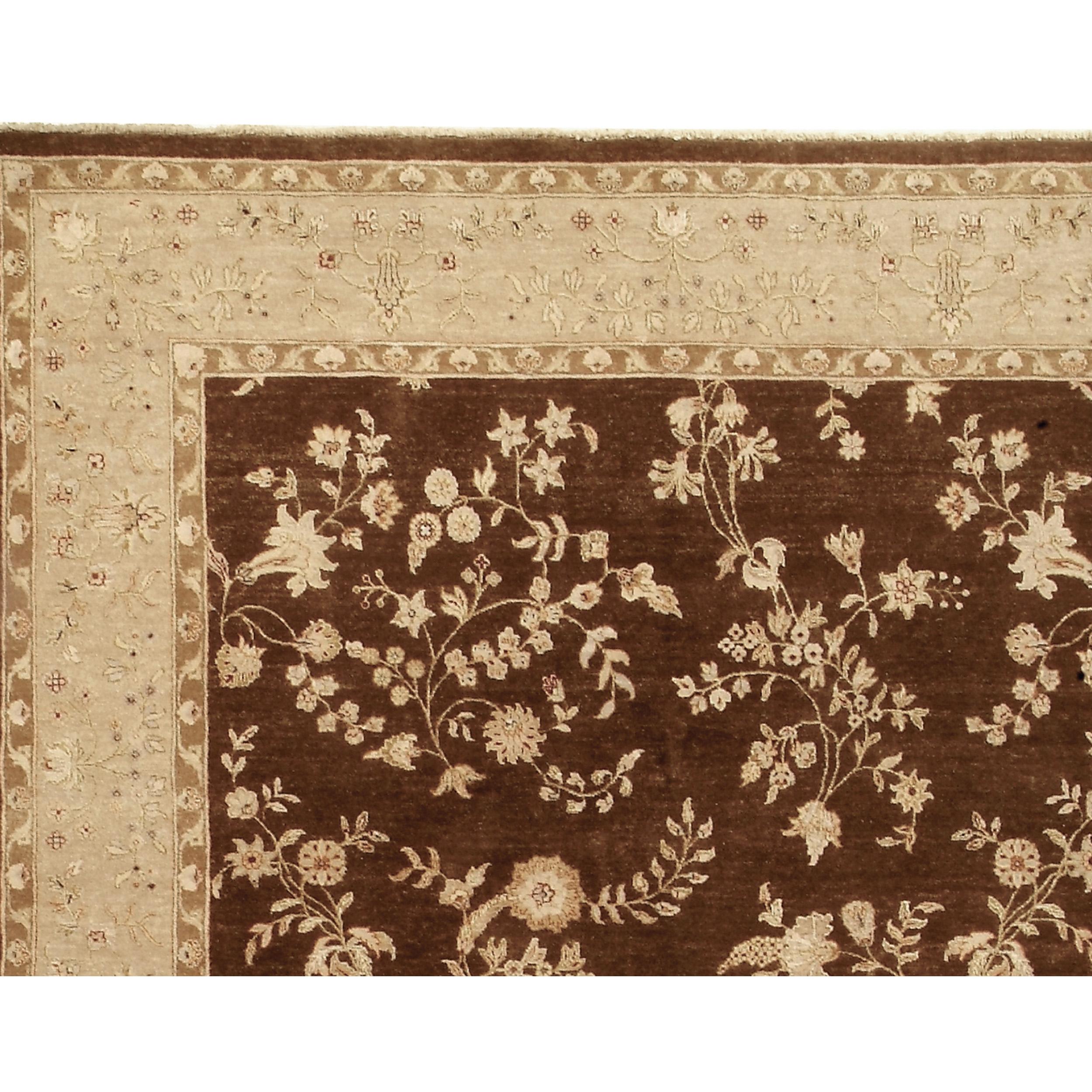 Indian Luxury Traditional Hand-Knotted Oxford Brown & Beige 12X24 Rug For Sale