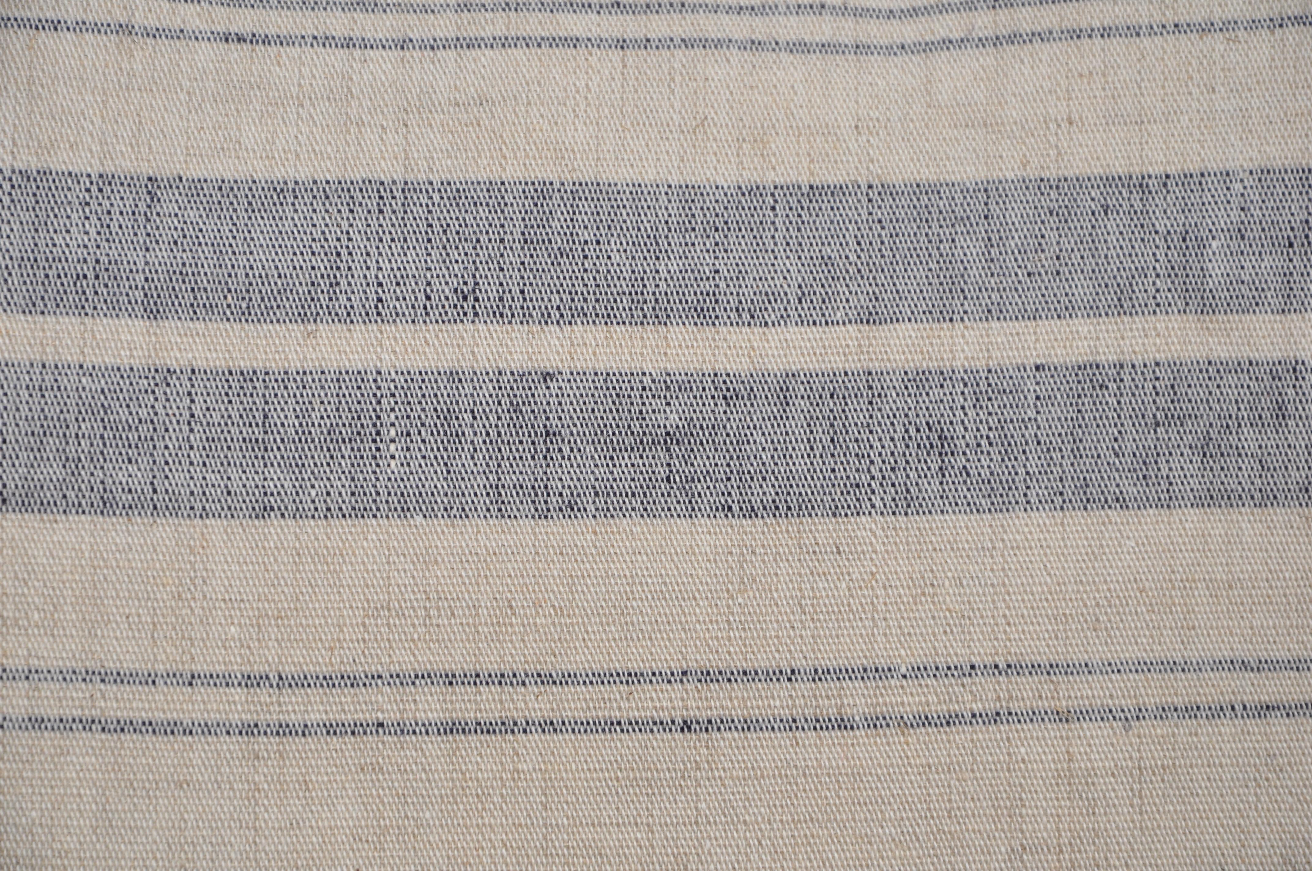 Luxury pillow created from exquisite and rare vintage Irish Linen by Irish designer Katie Larmour. 

Made from quality vintage, pure, 100% Irish Linen made from the flax plant, from an unused roll. 
Highly textured, grainy and sumptuous to touch.