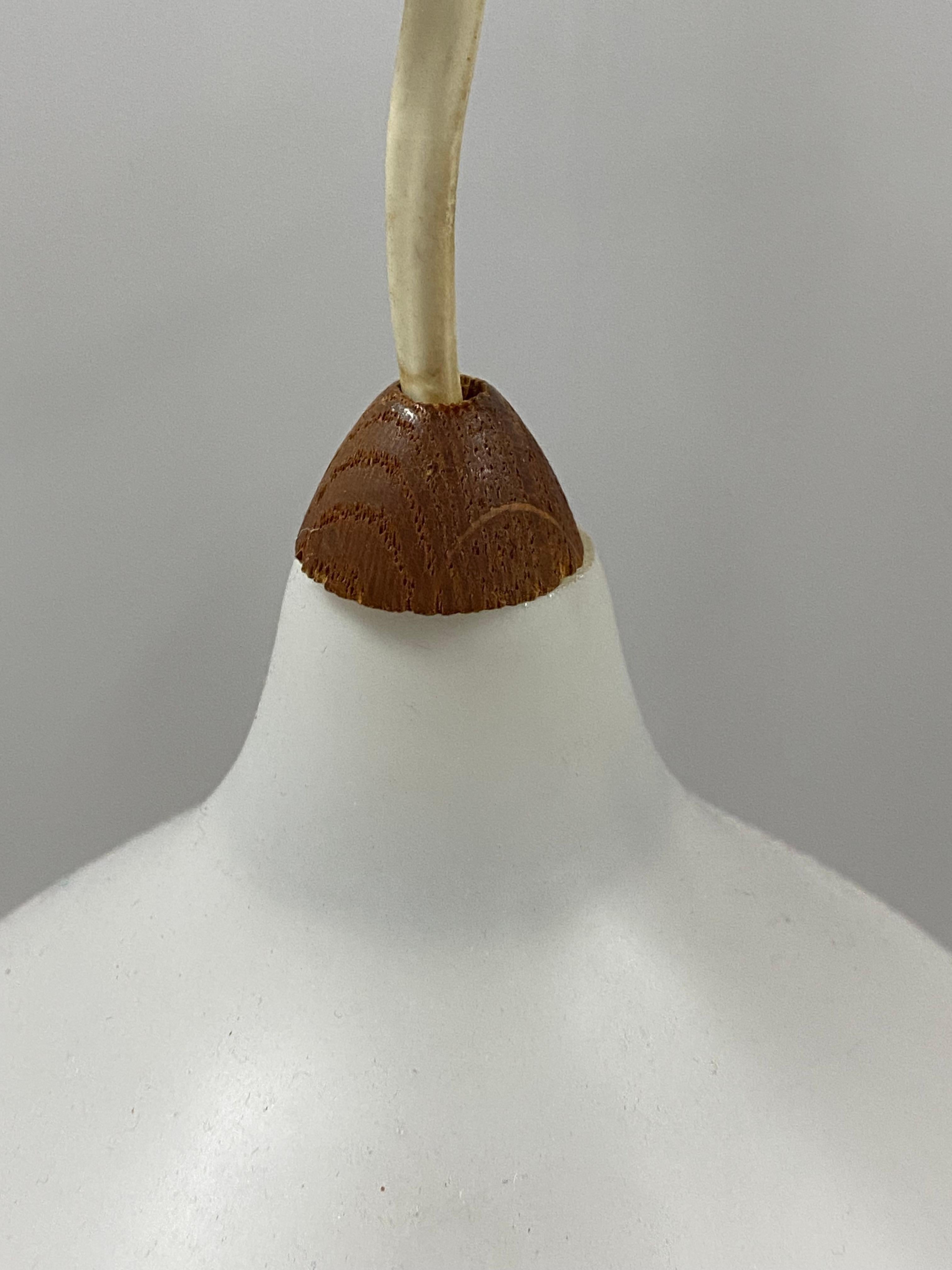 Luxus Model 512 Uno & Osten Kristiansson Bananen Triple Pendant in vendita 2