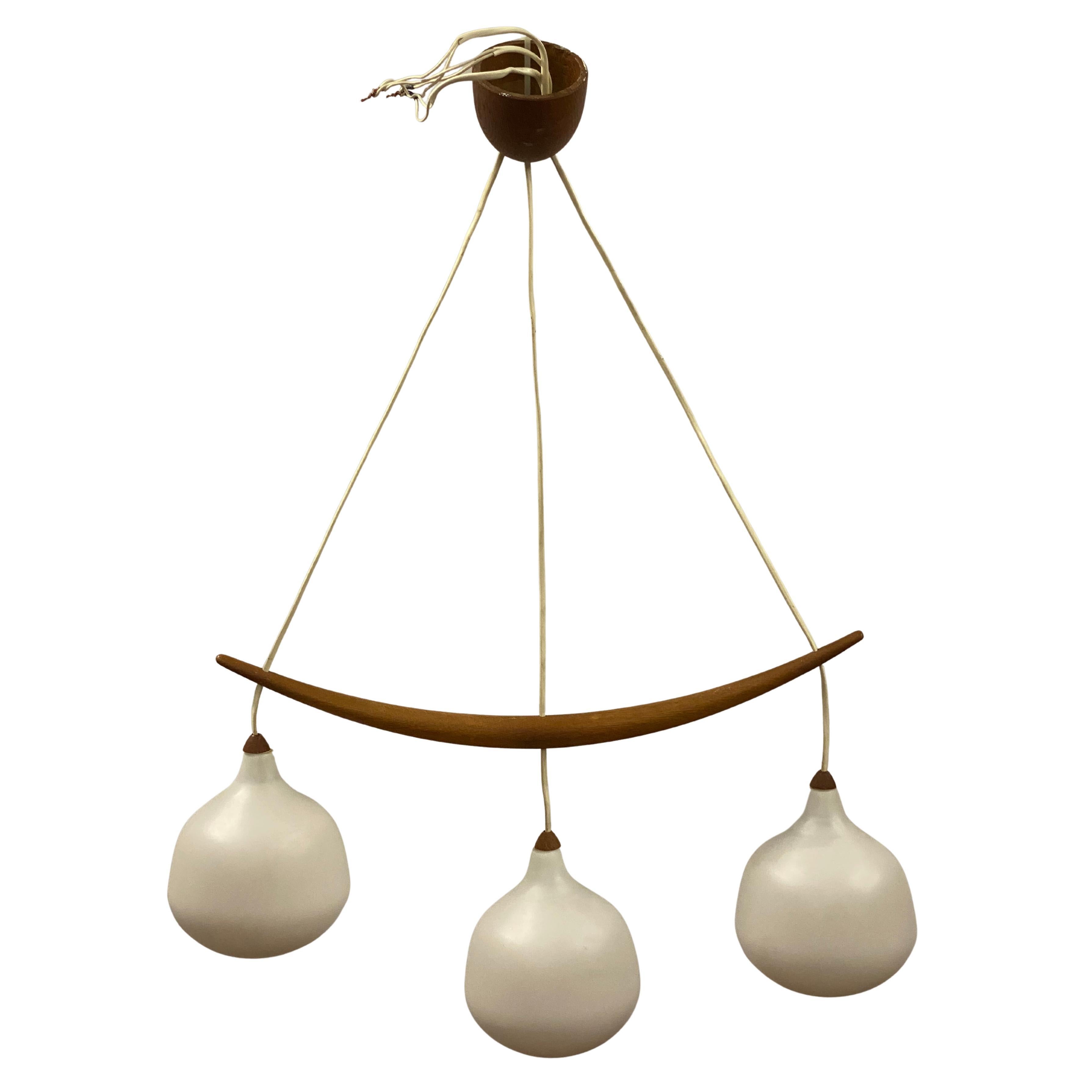 Luxus Model 512 Uno
Osten Kristiansson Bananen Triple Pendant