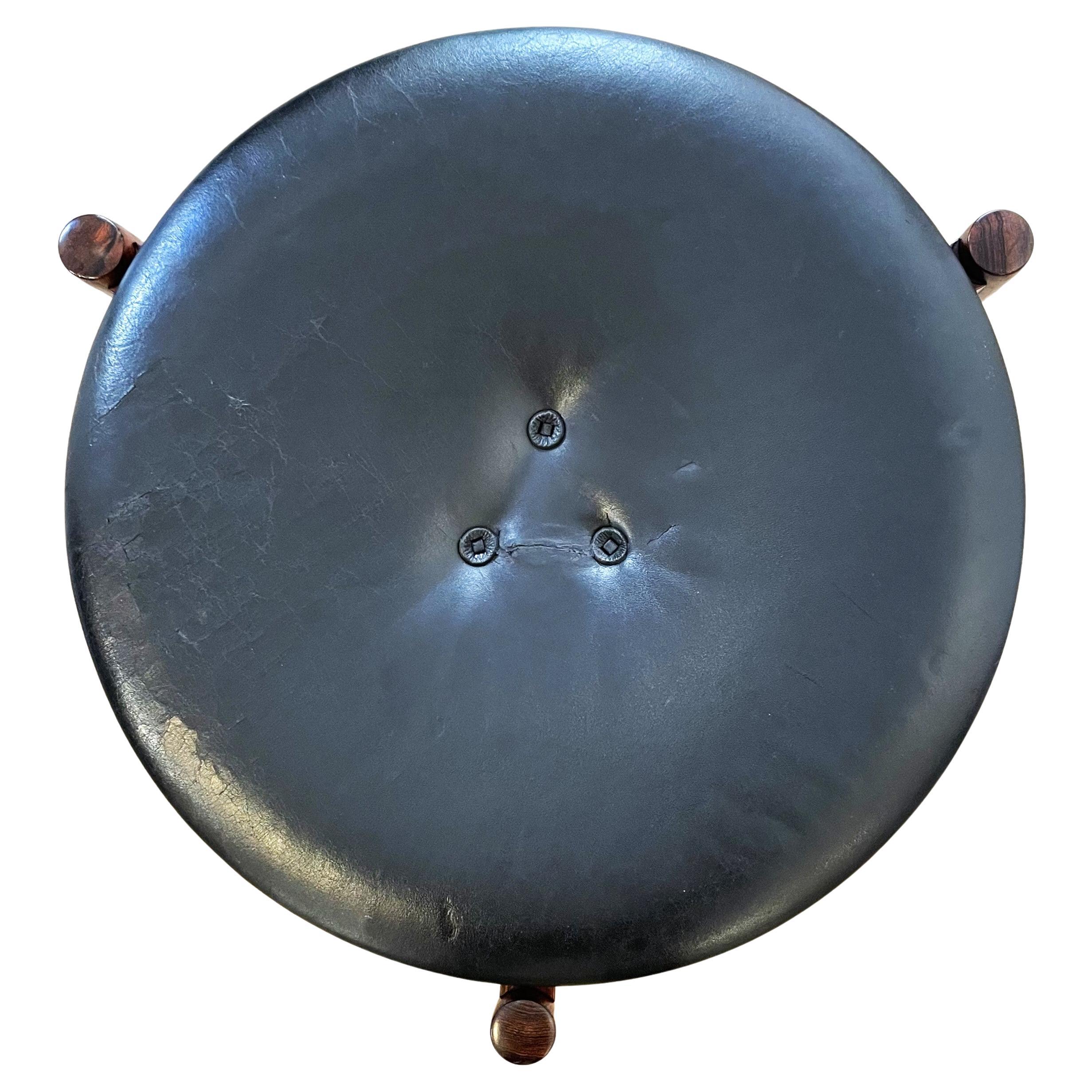 Cuir Tabouret Luxus par Uno & Östen Kristiansson en vente