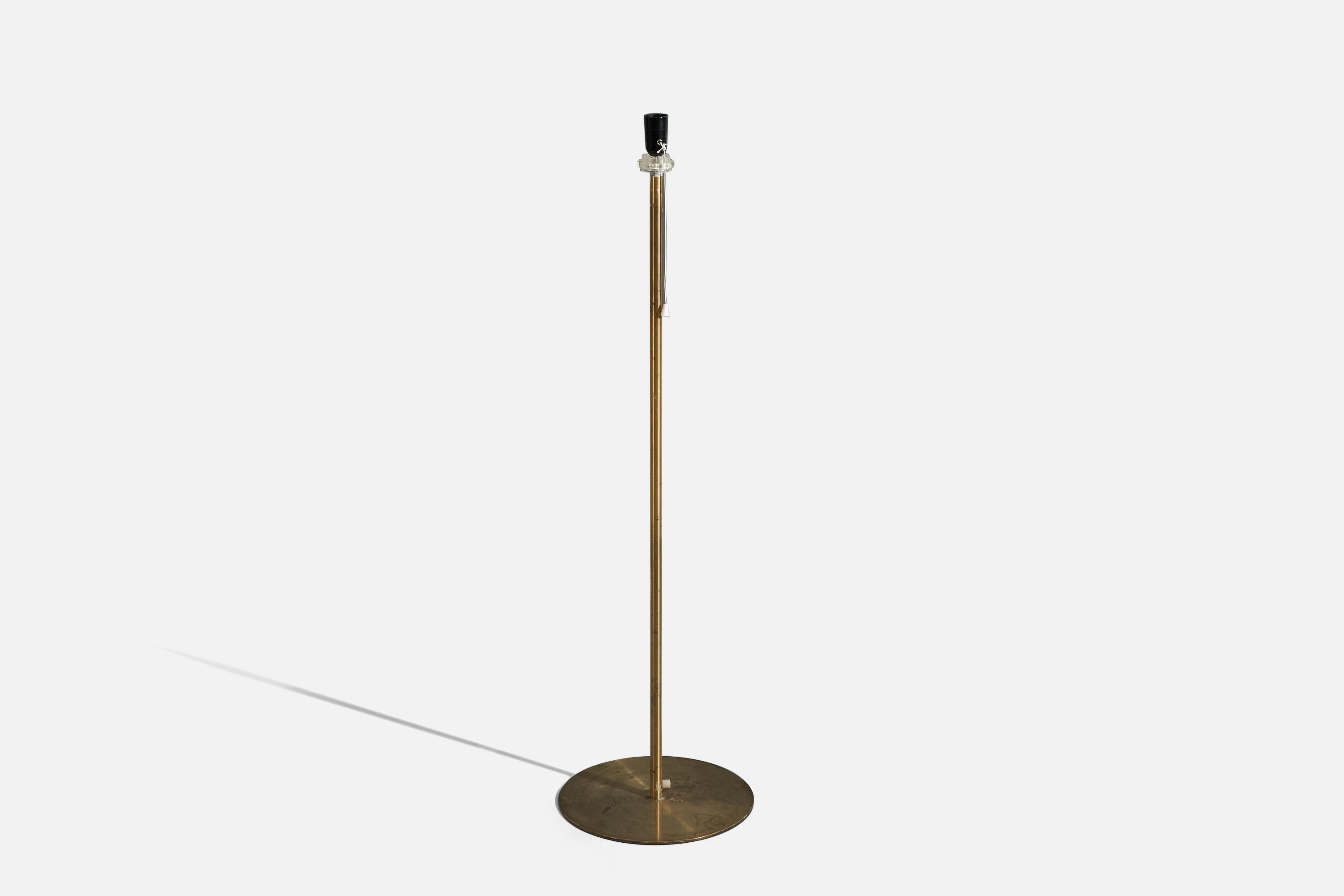 Luxus Vittsjö, Floor Lamp, Brass, Sweden, 1960s In Good Condition For Sale In High Point, NC