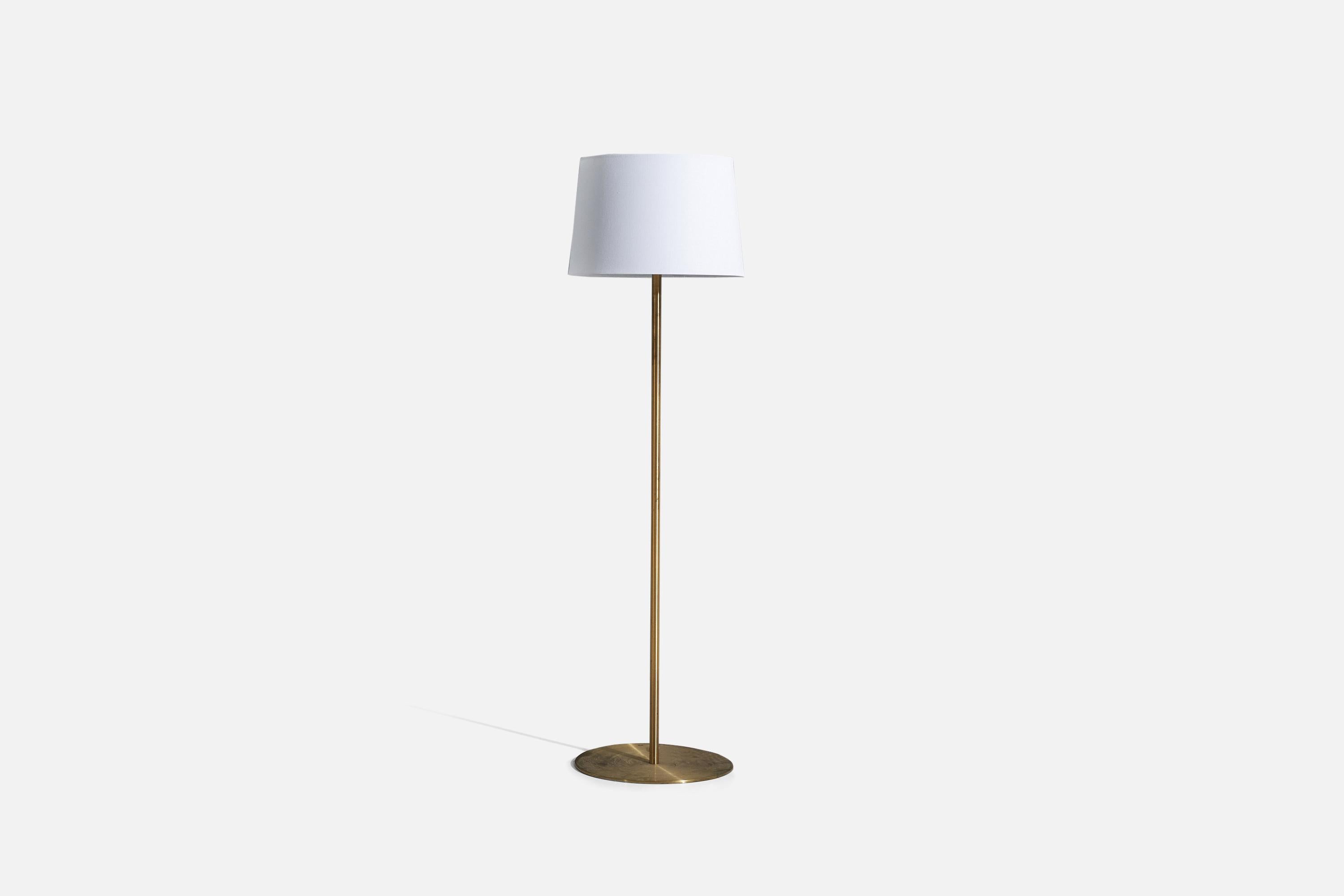 Mid-Century Modern Luxus Vittsjö, Floor Lamp, Brass, White Fabric, Sweden, 1960s For Sale