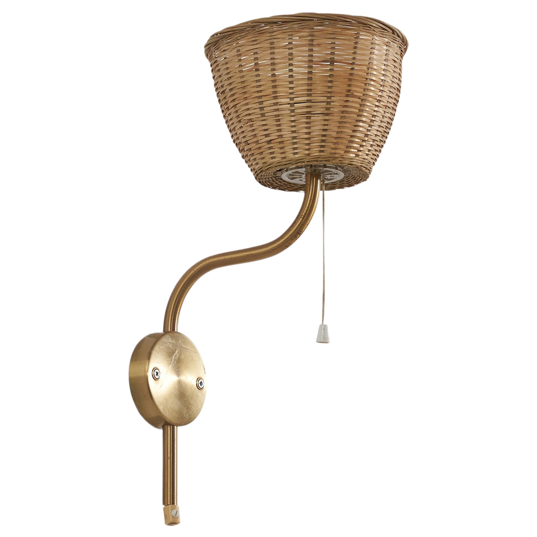 Luxus Vittsjö , Applique murale, laiton, rotin , Suède , 1970 en vente