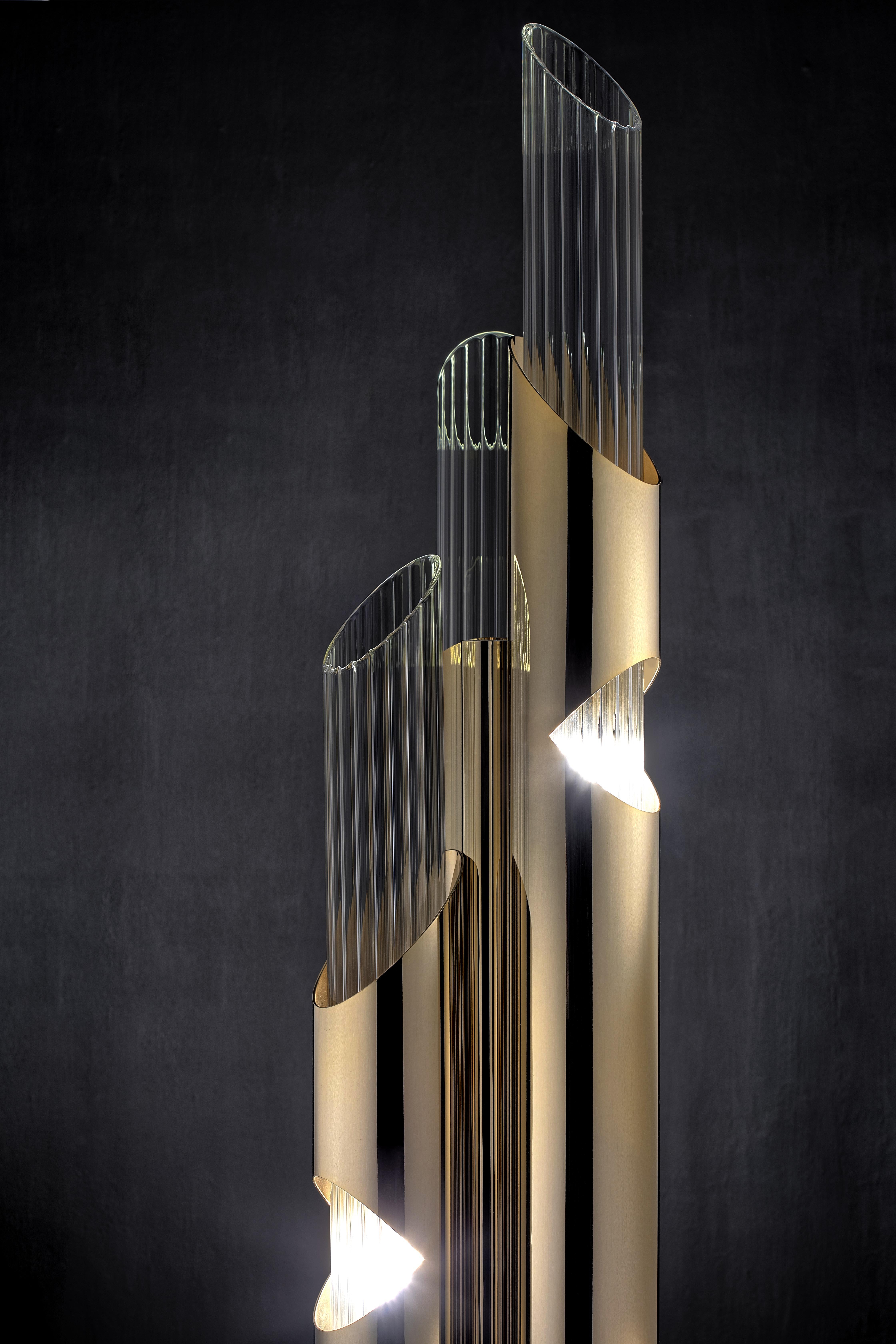 Draycott Floor Lamp in Brass with Crystal Glass Details by Luxxu Lighting In New Condition For Sale In New York, NY