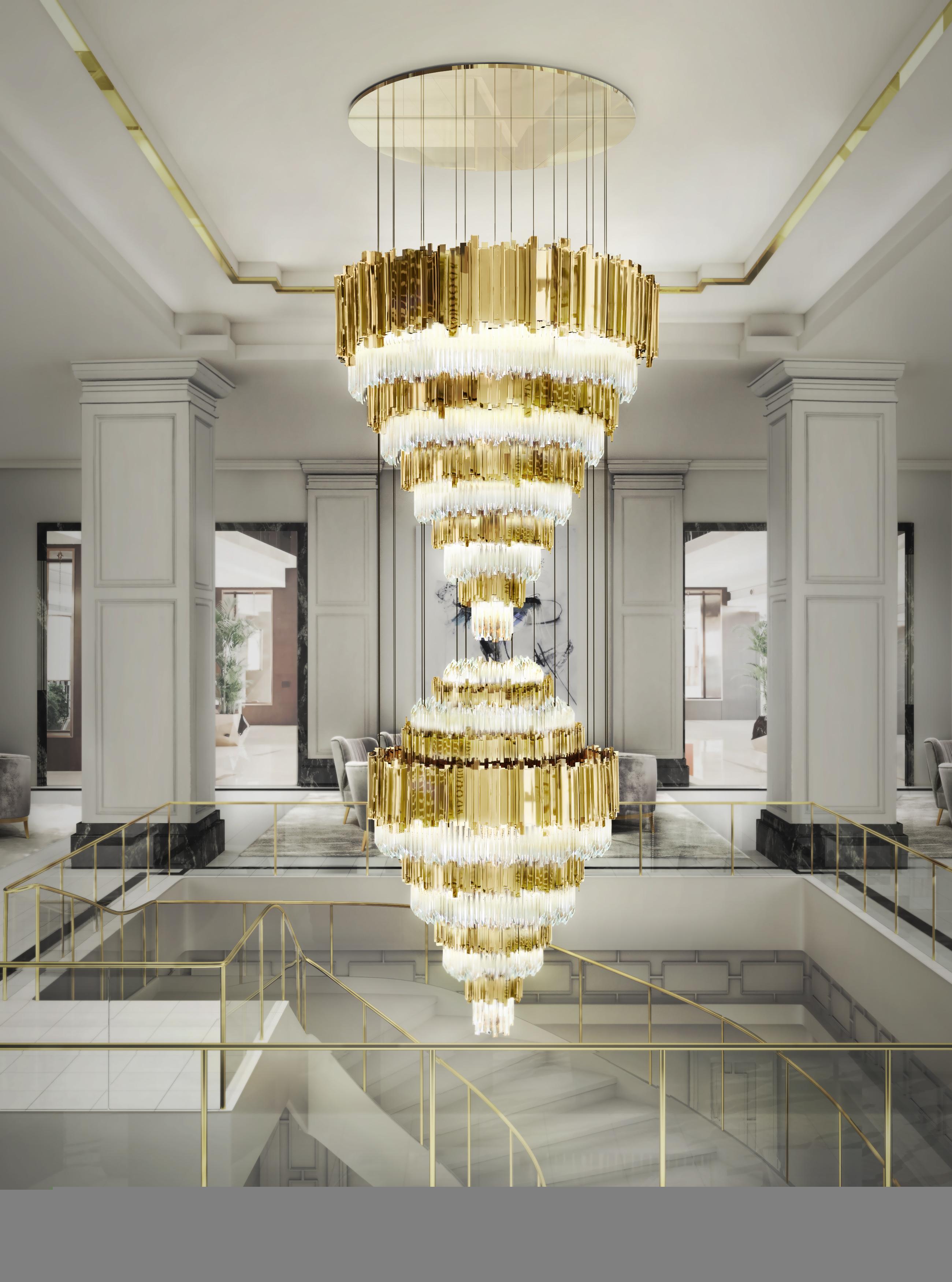 Contemporary Empire XL Chandelier in Gold Plated Brass with Crystal Glass Details by Luxxu For Sale