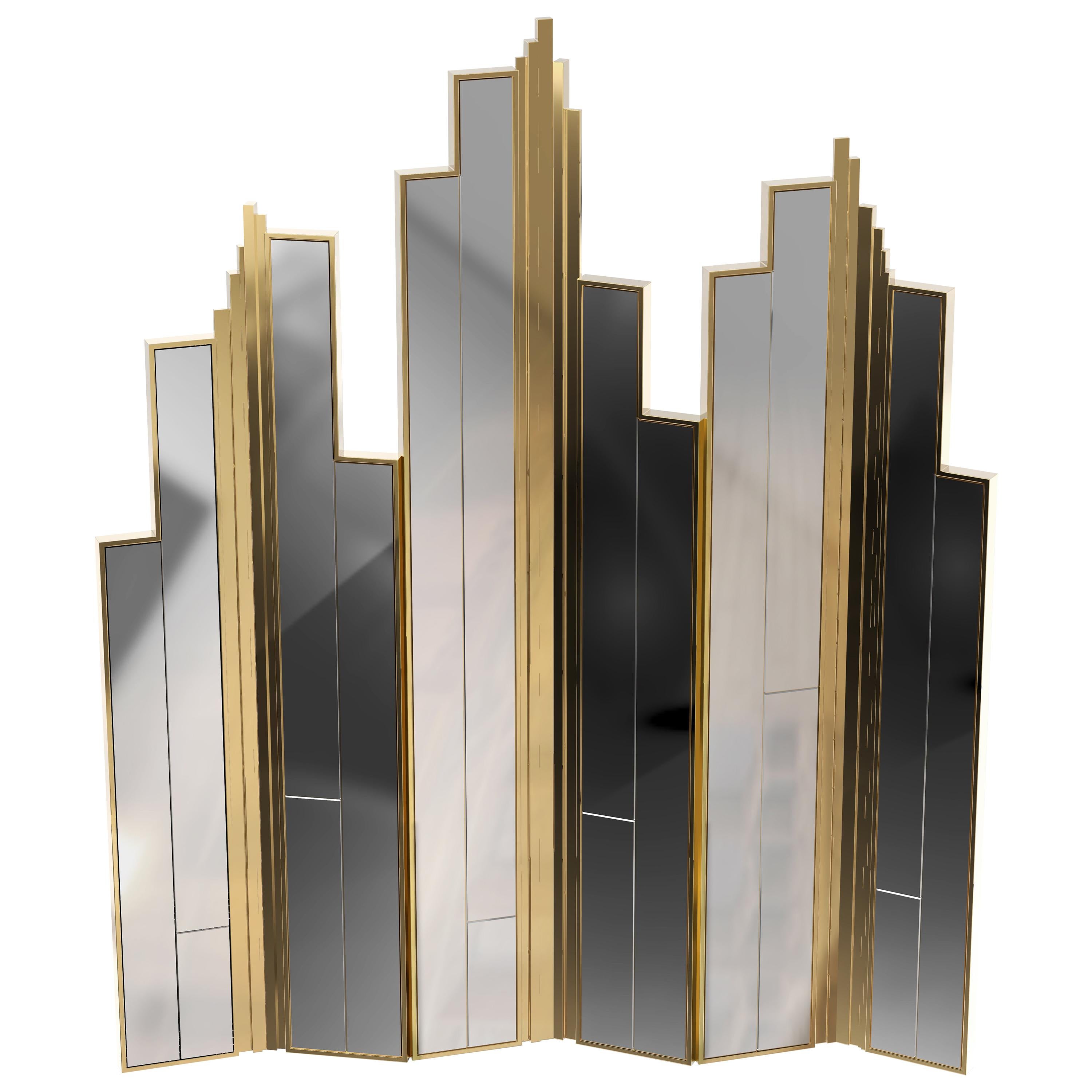 Empire-Raumteiler von Luxxu mit Rauchspiegel und vergoldeten Messingplatten im Angebot