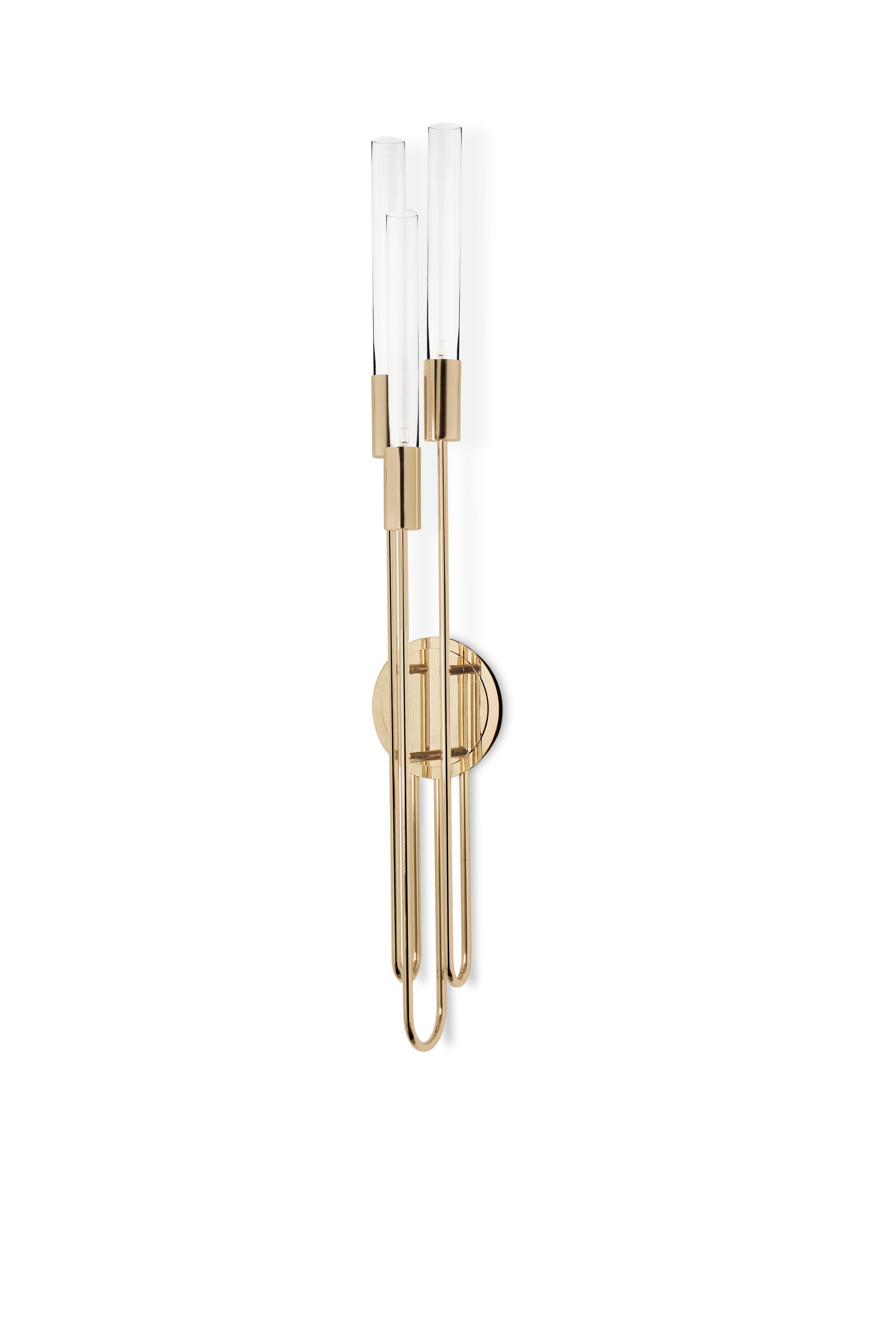 The torch version of our Gala family is a symbol of modern age and luxury, giving an elegant and shimmering look to any hospitality and residential project. A graceful piece fully made of the best high-end materials.

MATERIALS
Body: Brass & Crystal